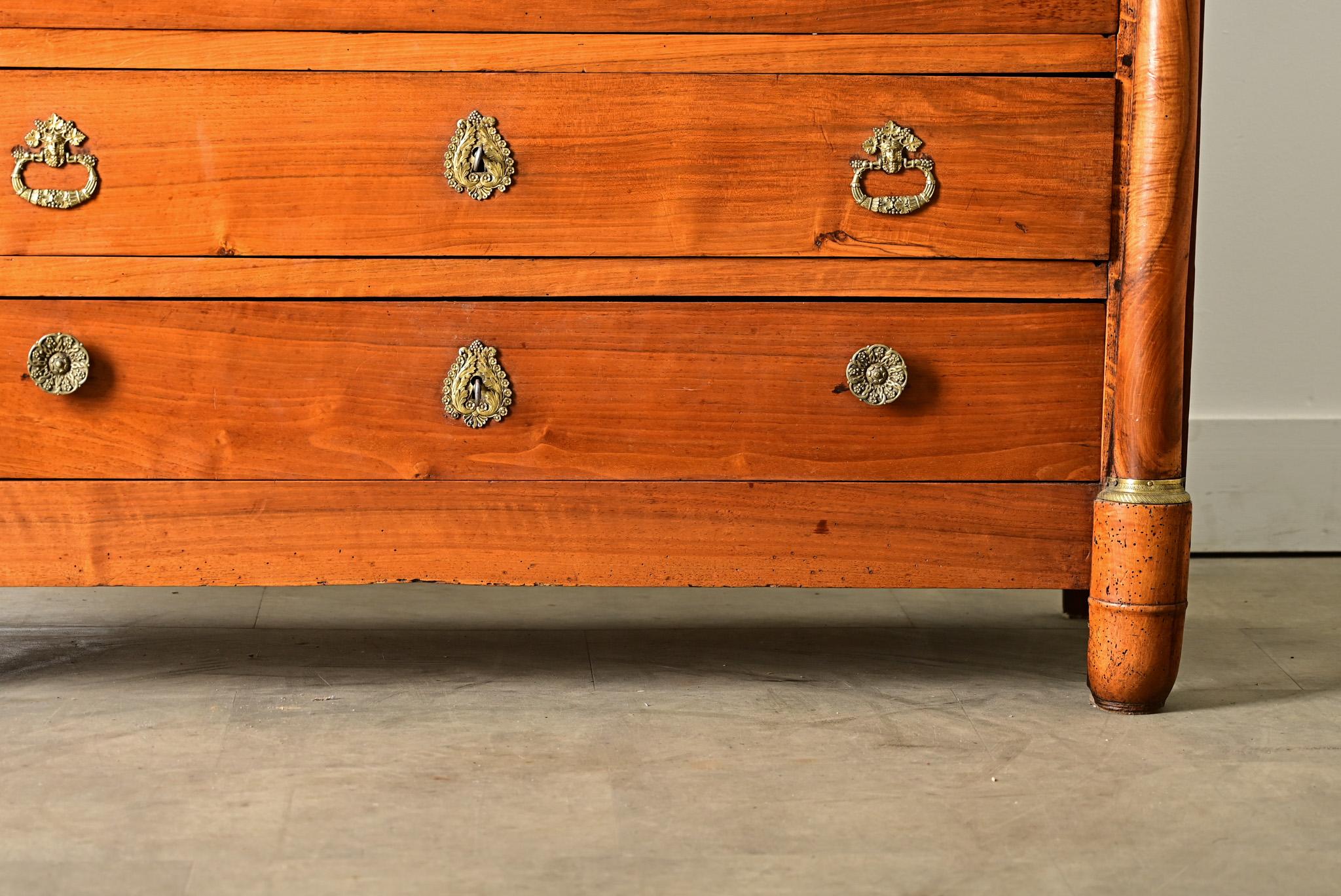 Francese Commode Impero francese del XIX secolo in vendita