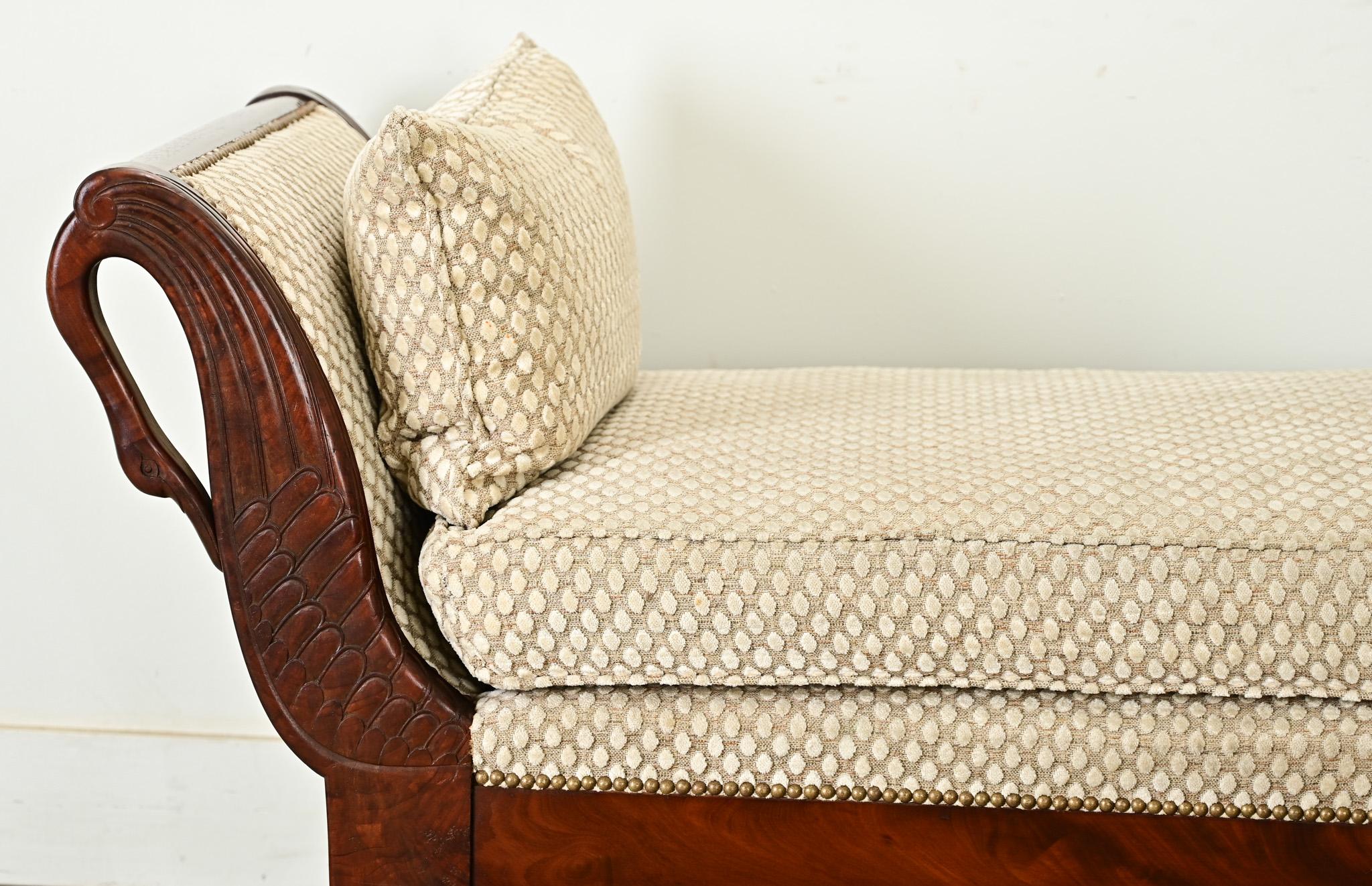 French 19th Century Empire Daybed For Sale 7