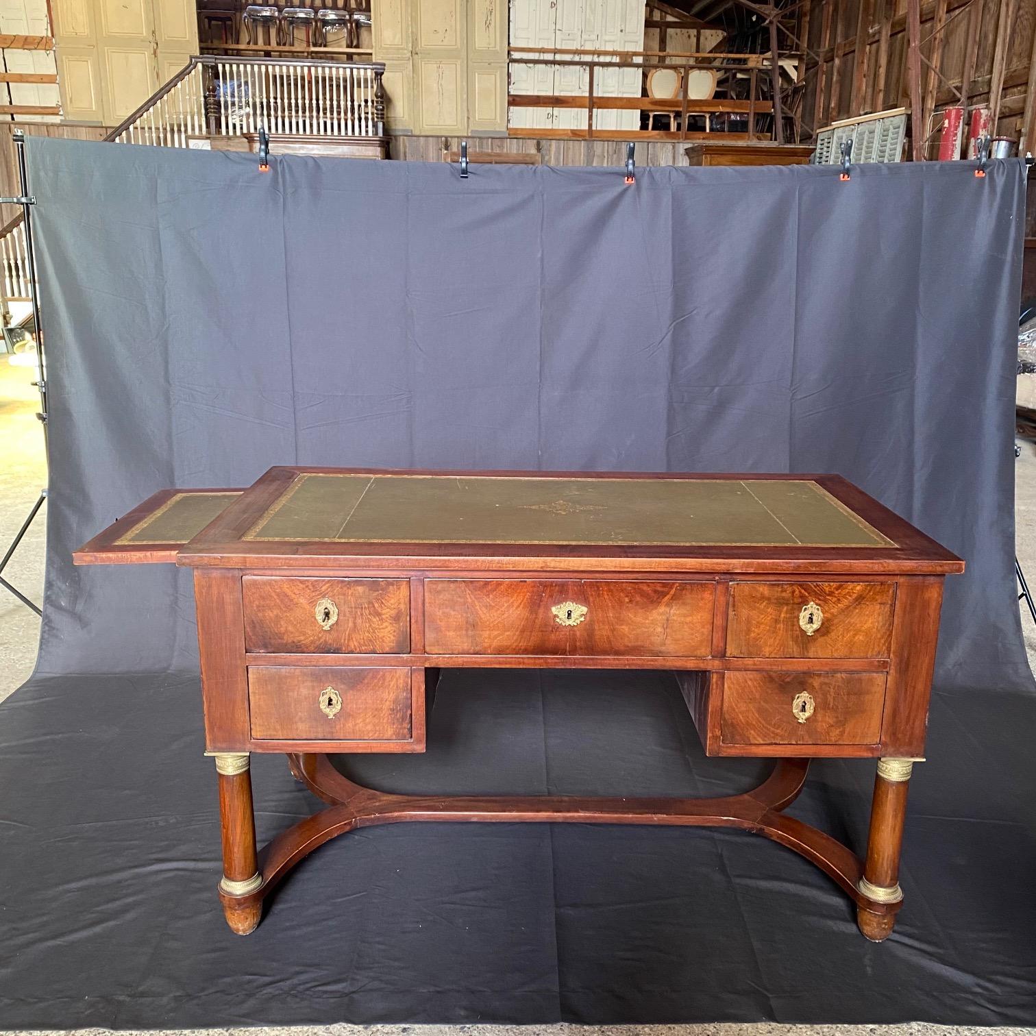 French 19th Century Empire Mahogany Writing Desk with Embossed Leather Top In Good Condition For Sale In Hopewell, NJ