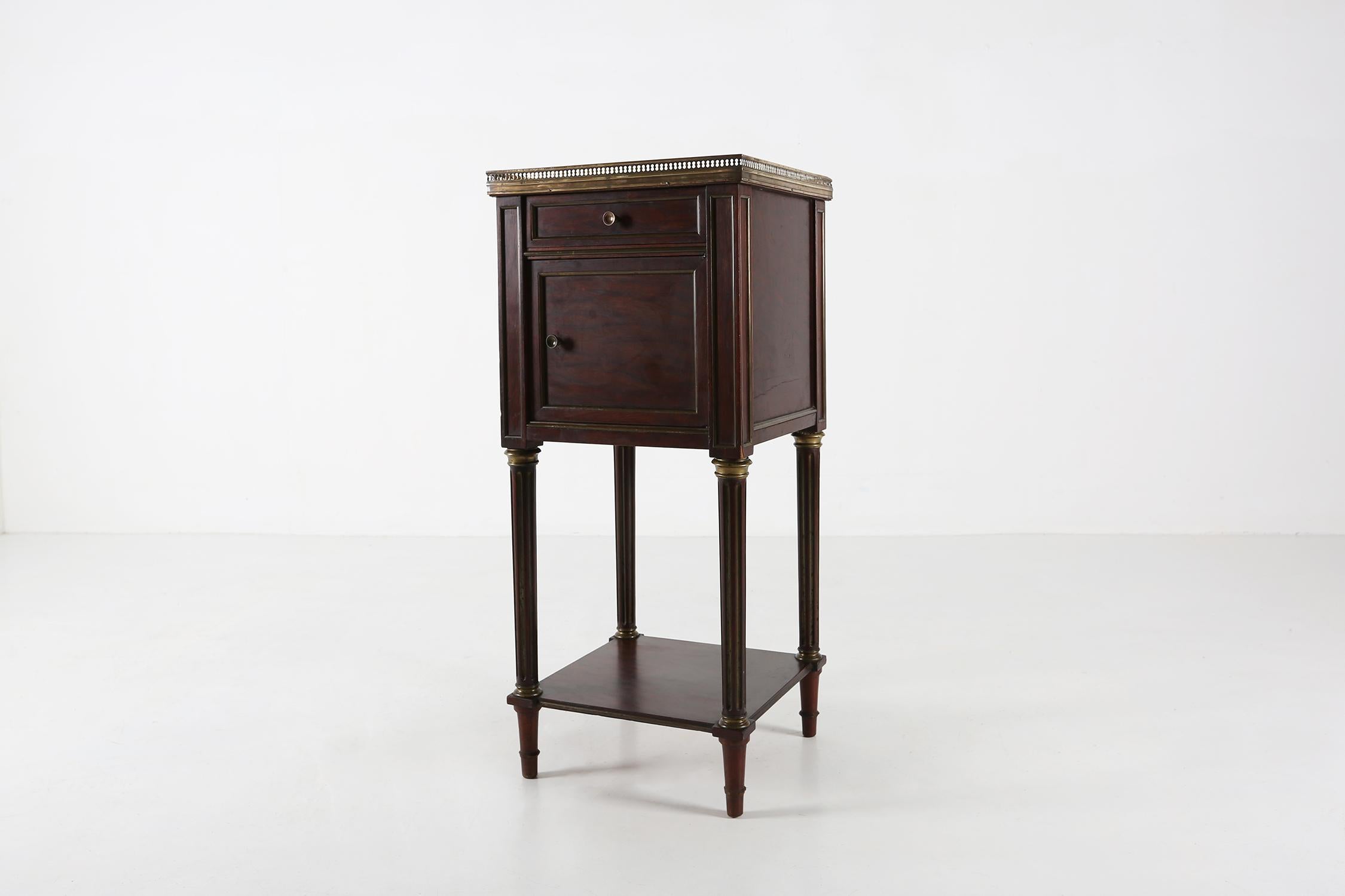 French 19th century Empire nightstand in wood with marble top For Sale 2