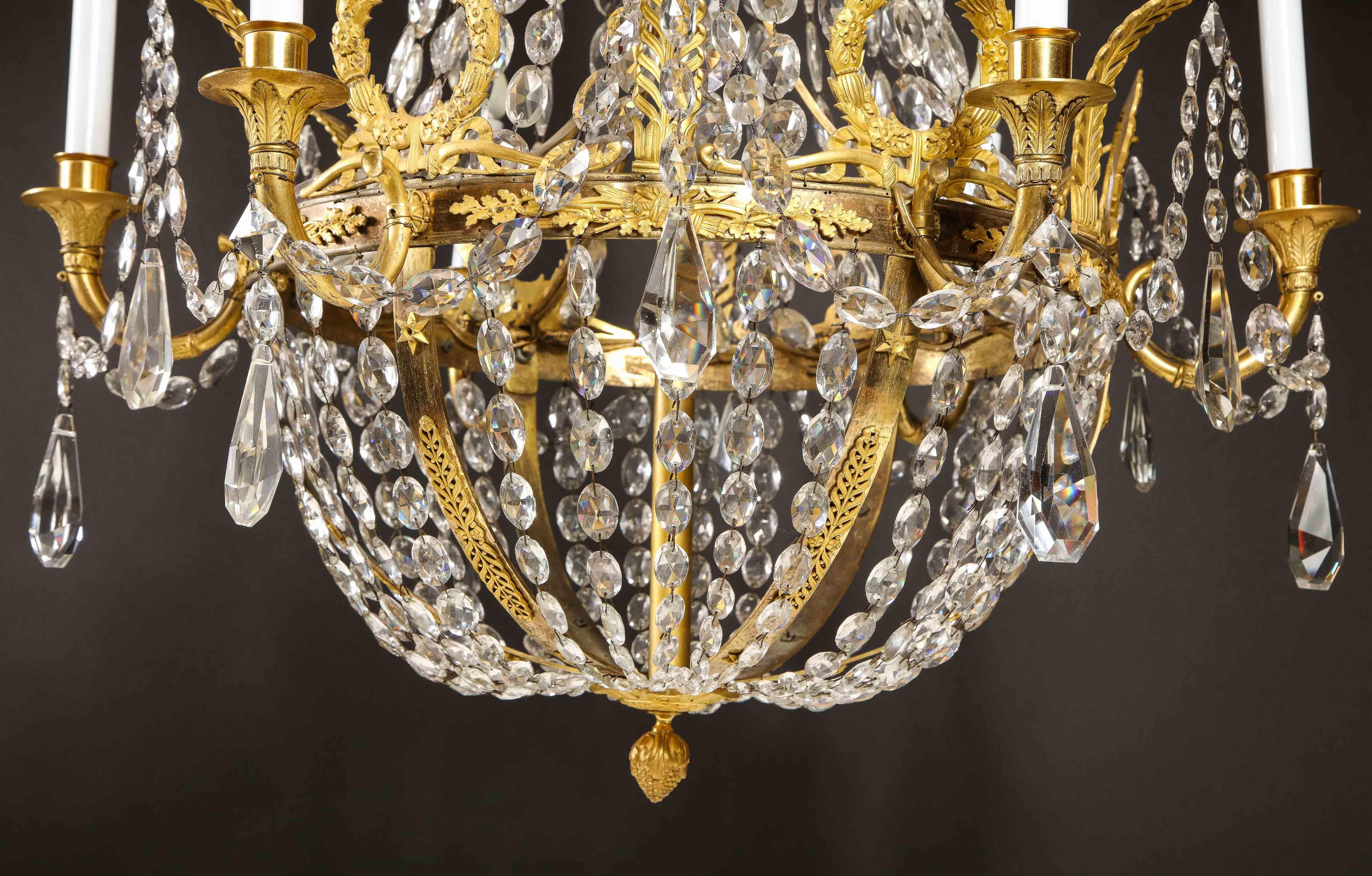 Lampadario Impero francese del XIX secolo in ormolu e cristallo in vendita 7