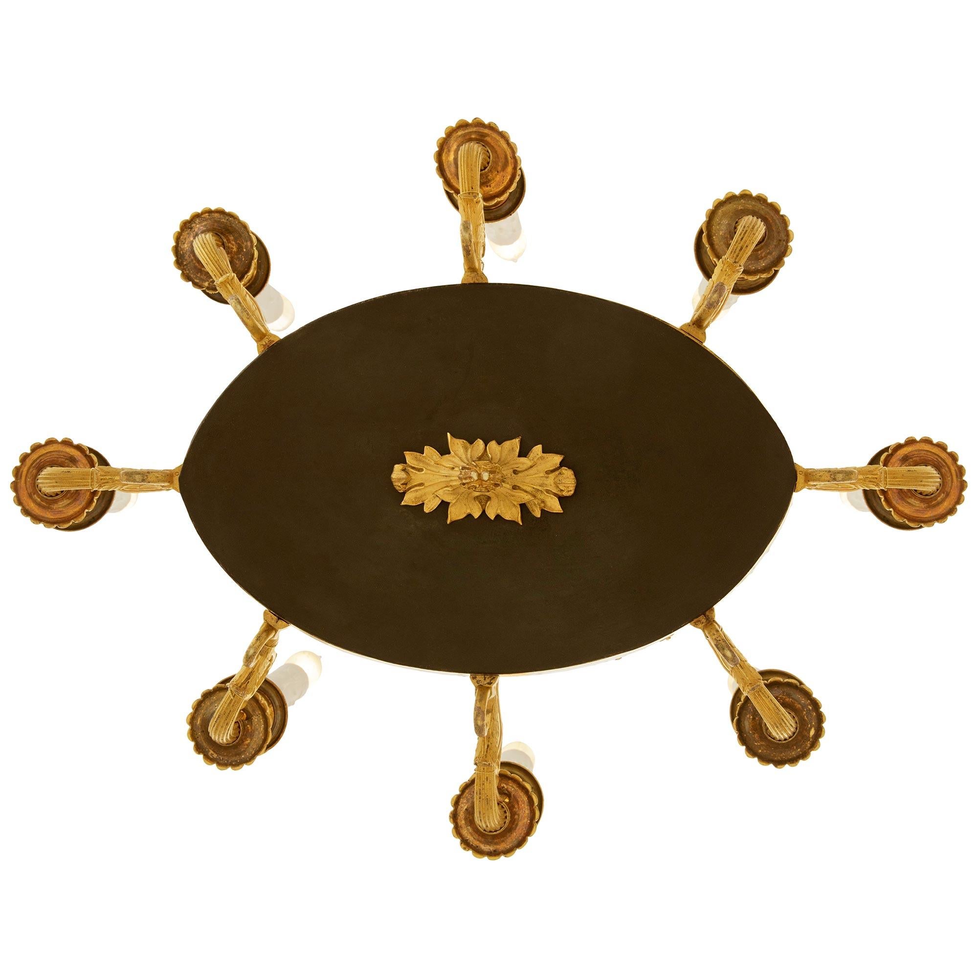 Bronzo French 19th century Empire Period Bronze and Ormolu chandelier, circa 1805 in vendita