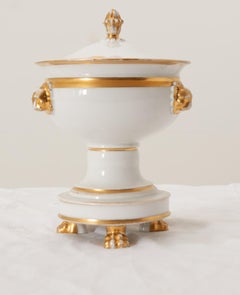 Zuppiera con coperchio in porcellana impero francese del XIX secolo