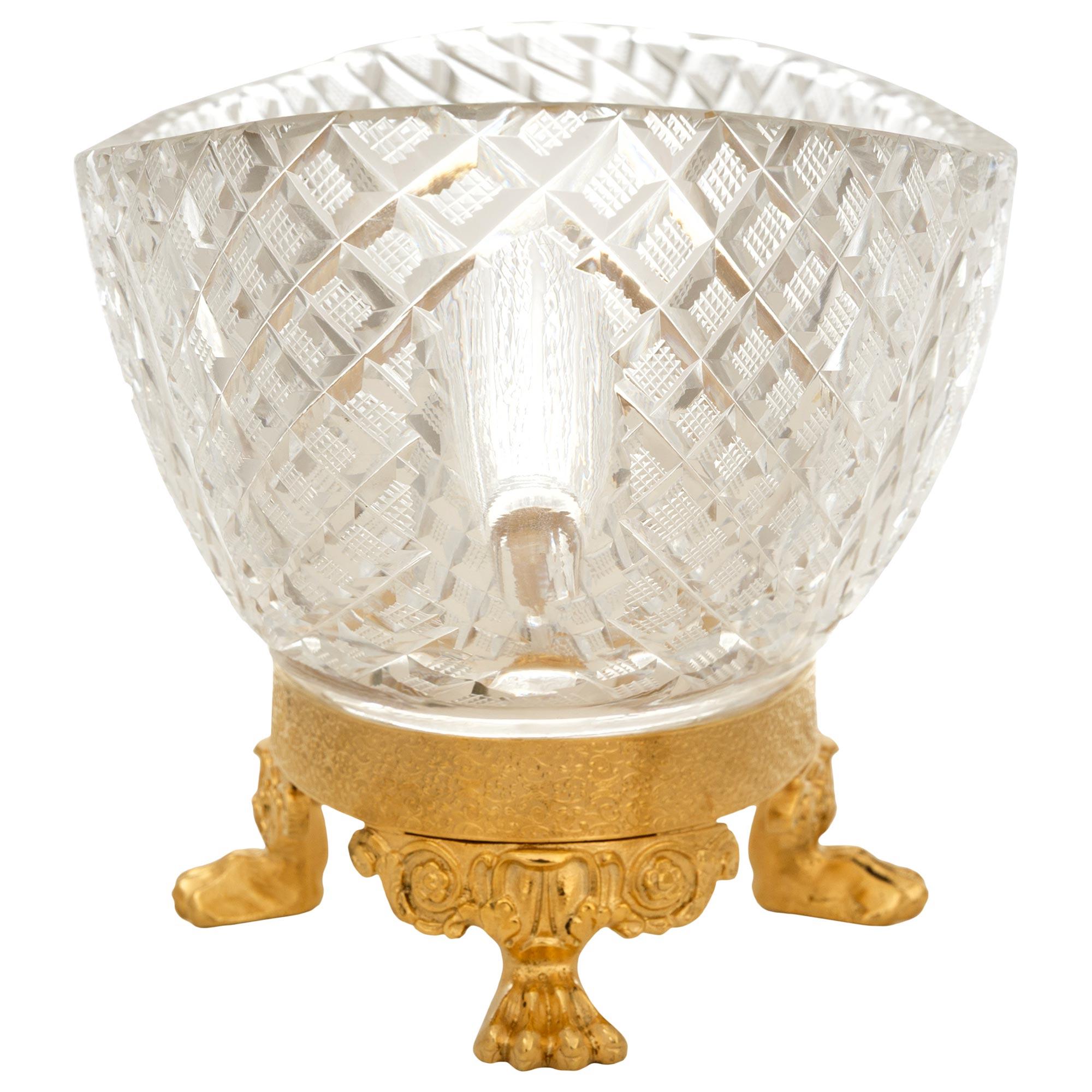 Französischer Tafelaufsatz aus Baccarat-Kristall und Ormolu aus dem 19. im Zustand „Gut“ im Angebot in West Palm Beach, FL