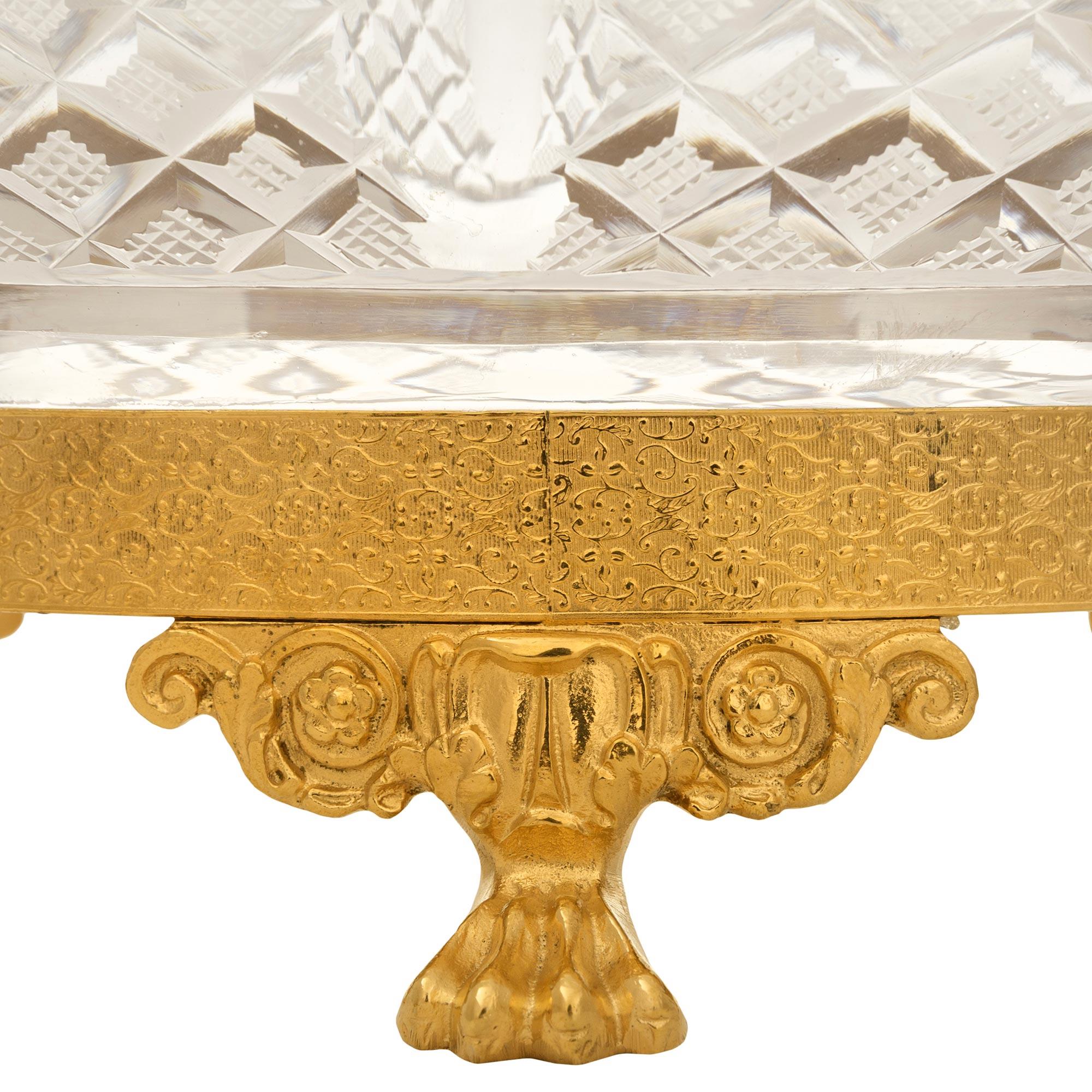 Französischer Tafelaufsatz aus Baccarat-Kristall und Ormolu aus dem 19. im Angebot 2