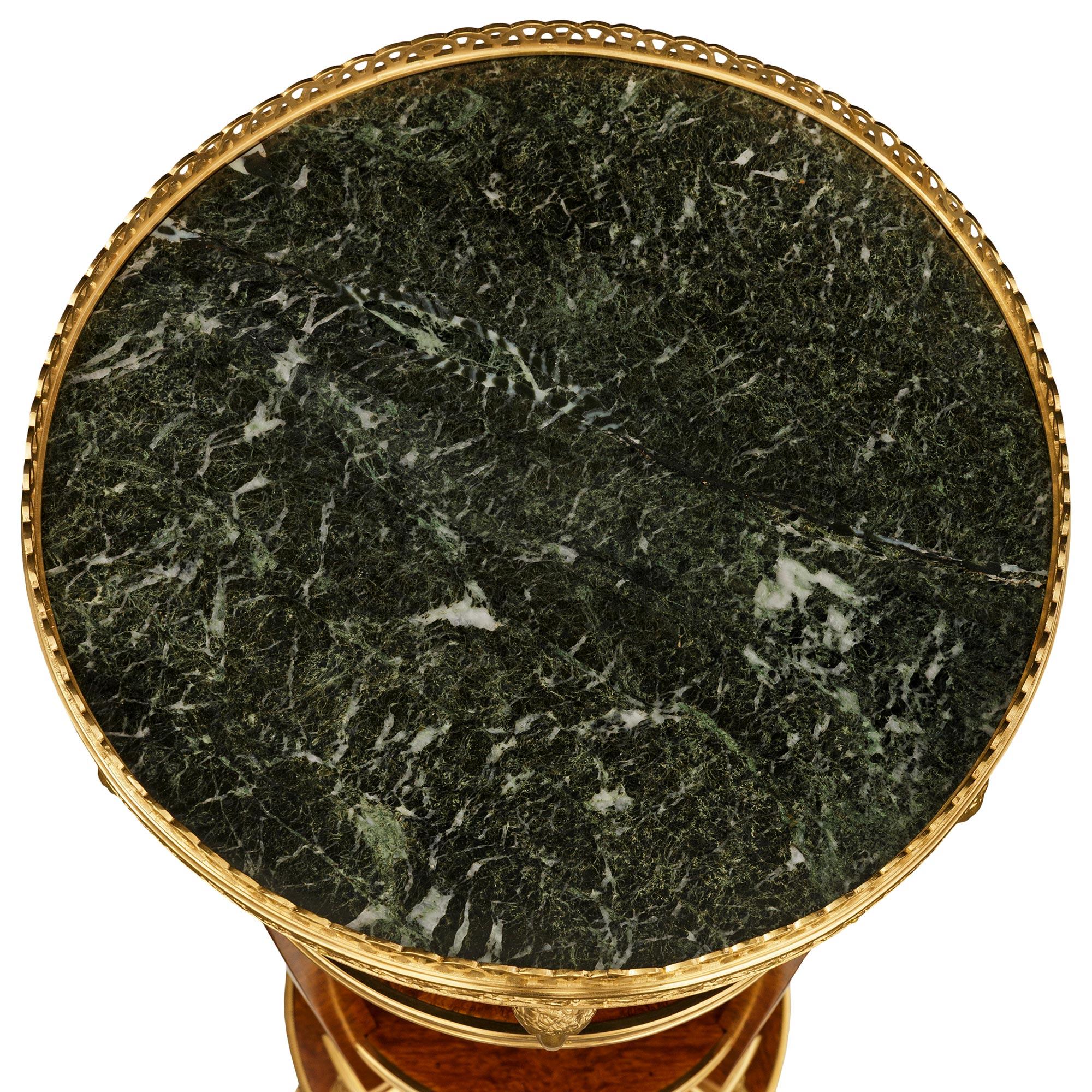 Französischer Beistelltisch aus Wurzelholz, Ormolu und Marmor im Empire-Stil des 19. im Angebot 4