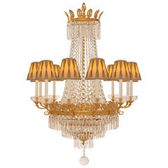 Lustre Empire du XIXe siècle en bronze doré et cristal de Baccarat