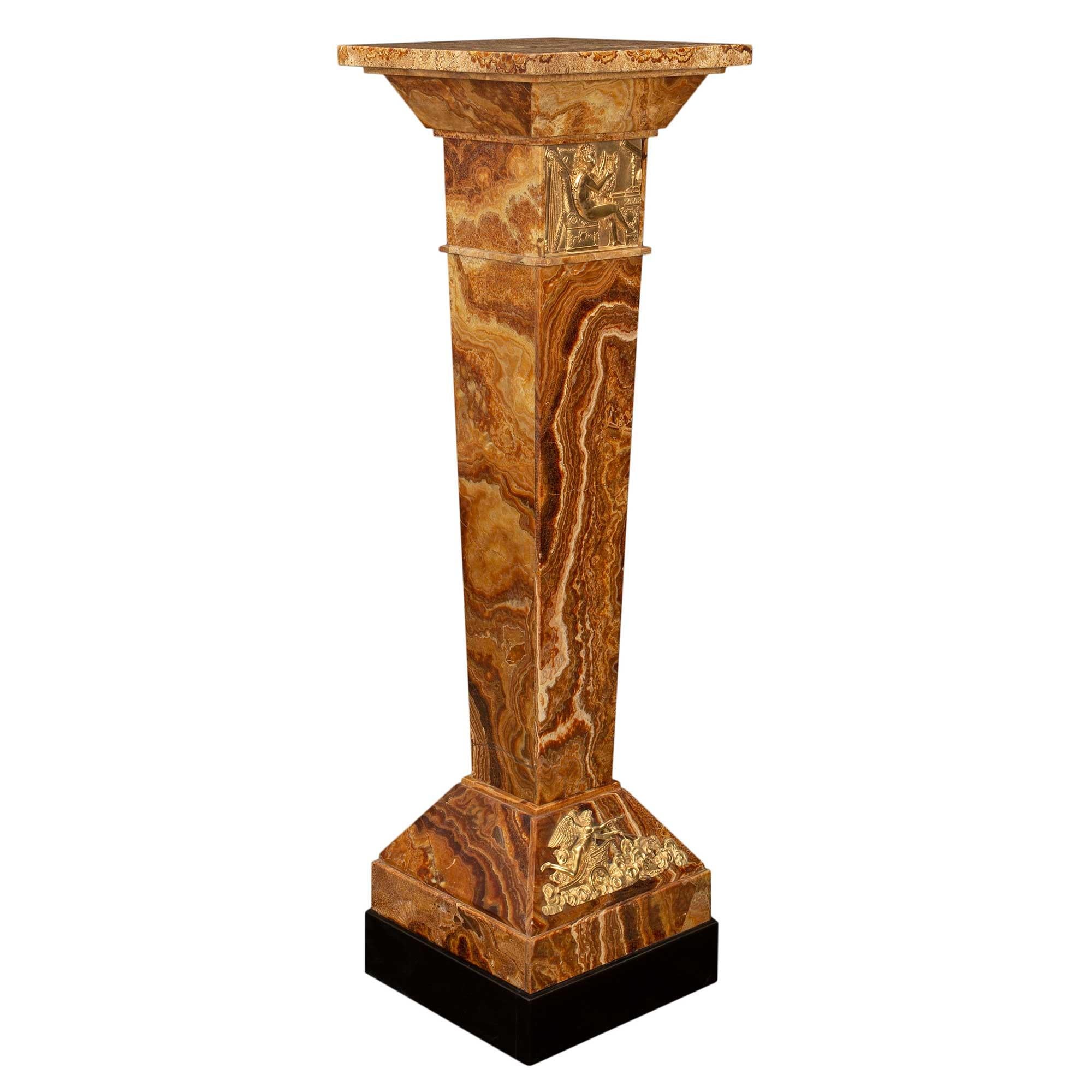 French 19th Century Empire St. Ormolu and Marble Pedestal In Good Condition For Sale In West Palm Beach, FL