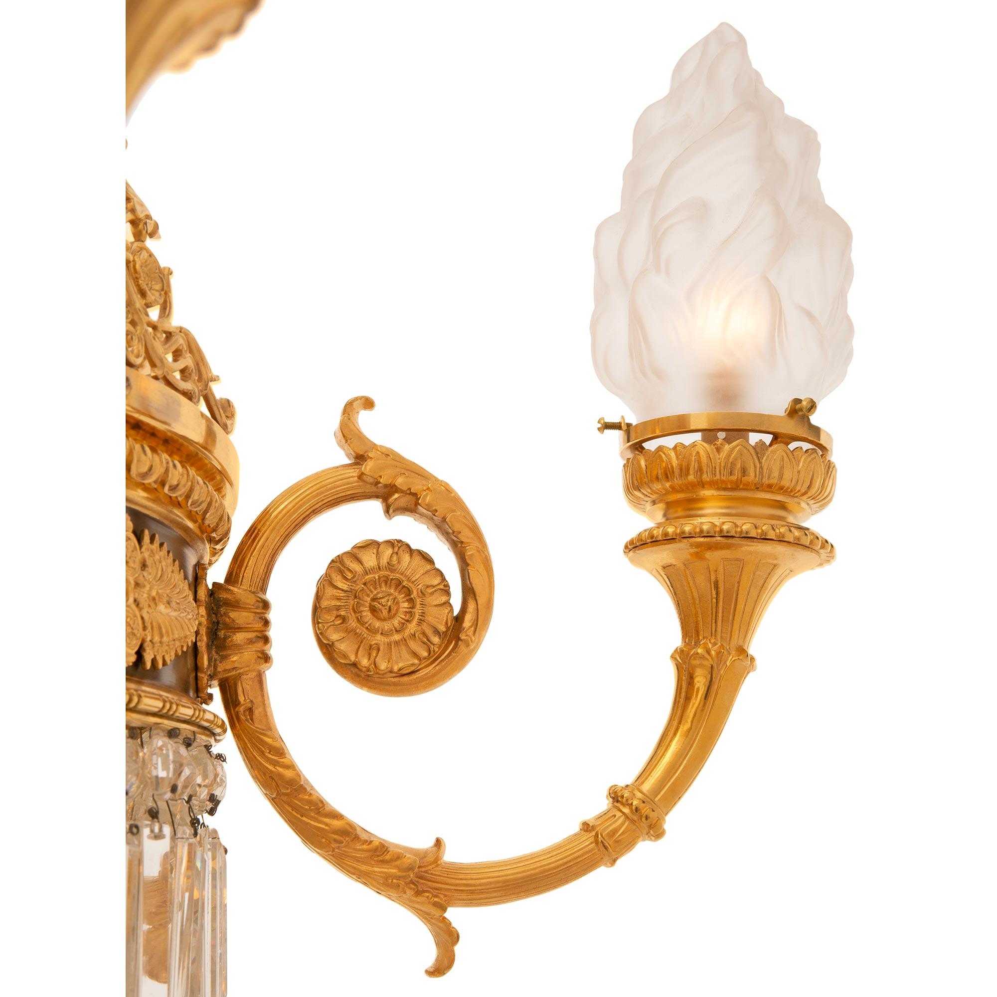 French 19th Century Empire St. Patinated Bronze, Ormolu And Crystal Chandelier For Sale 3