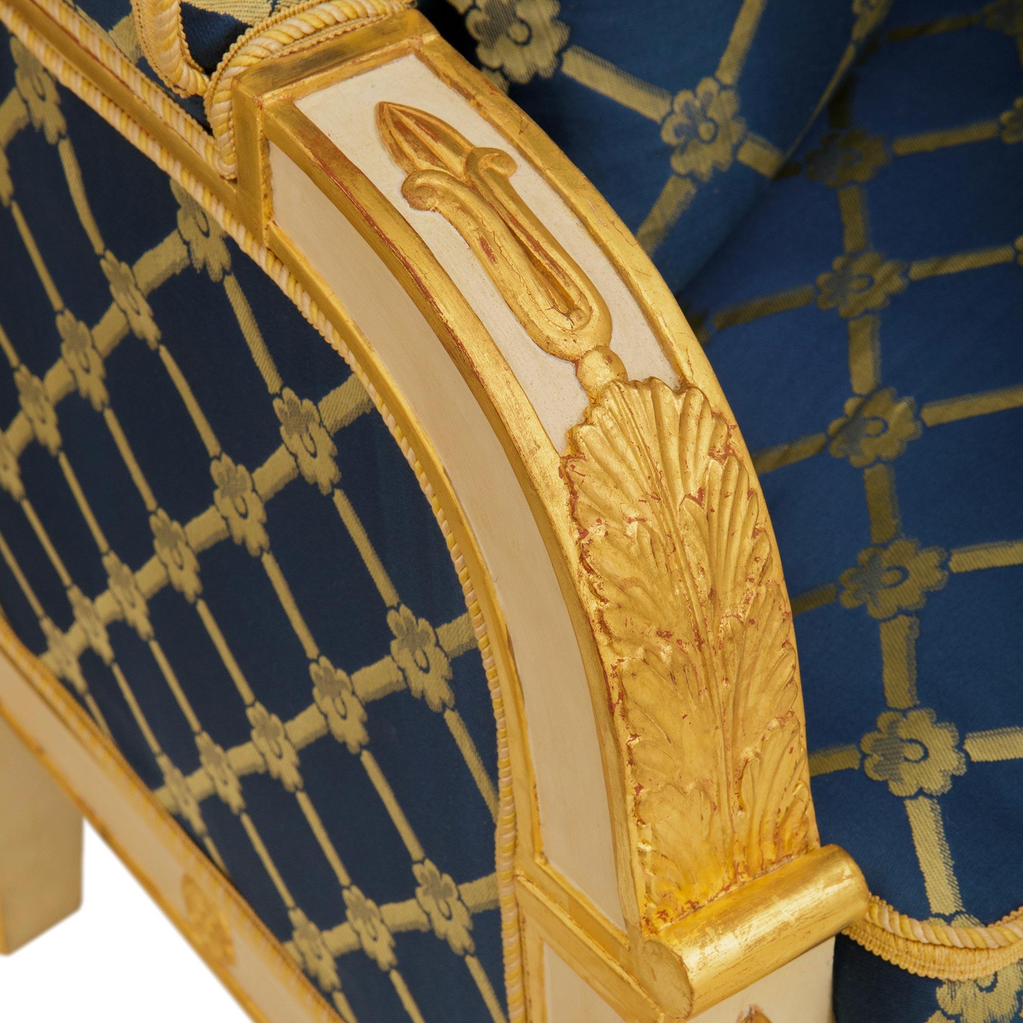 Sofá francés del siglo XIX de madera patinada y giltwood, estilo Imperio en venta 3
