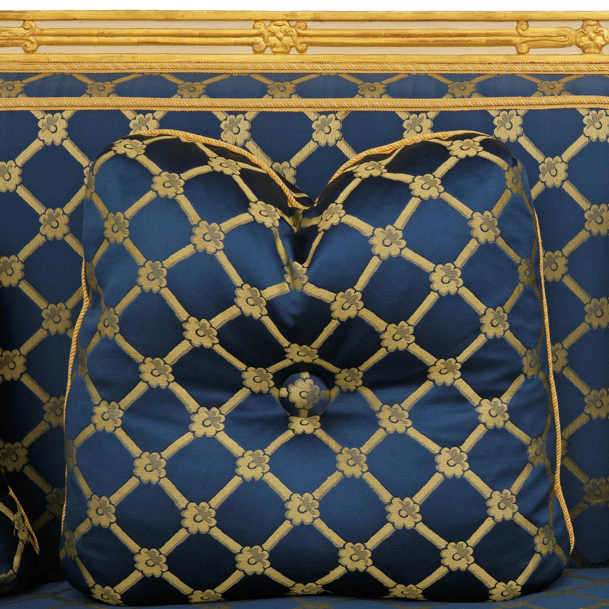 Sofá francés del siglo XIX de madera patinada y giltwood, estilo Imperio en venta 4