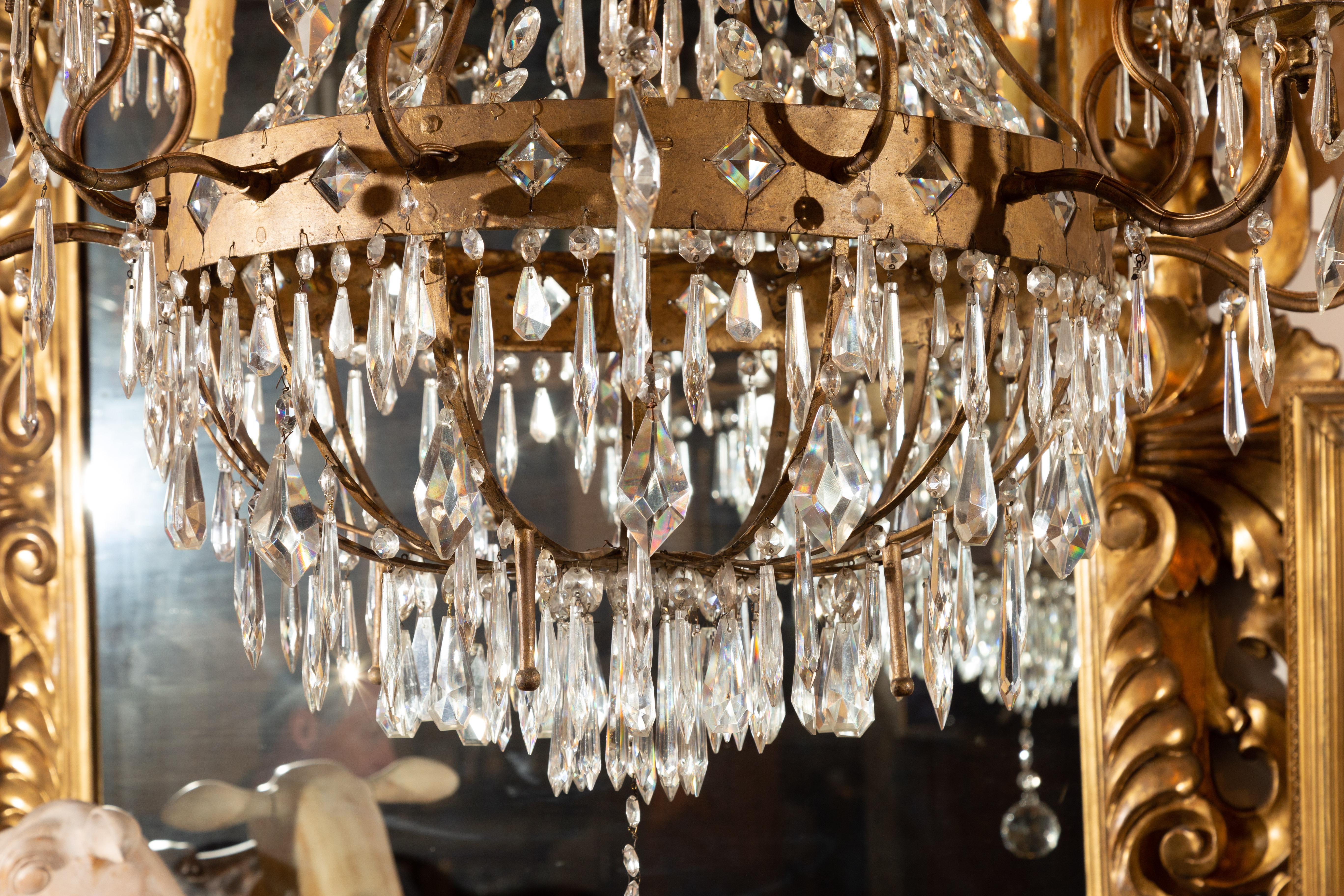 Stile impero Lampadario francese del XIX secolo in stile impero a 16 luci in cristallo e metallo dorato in vendita