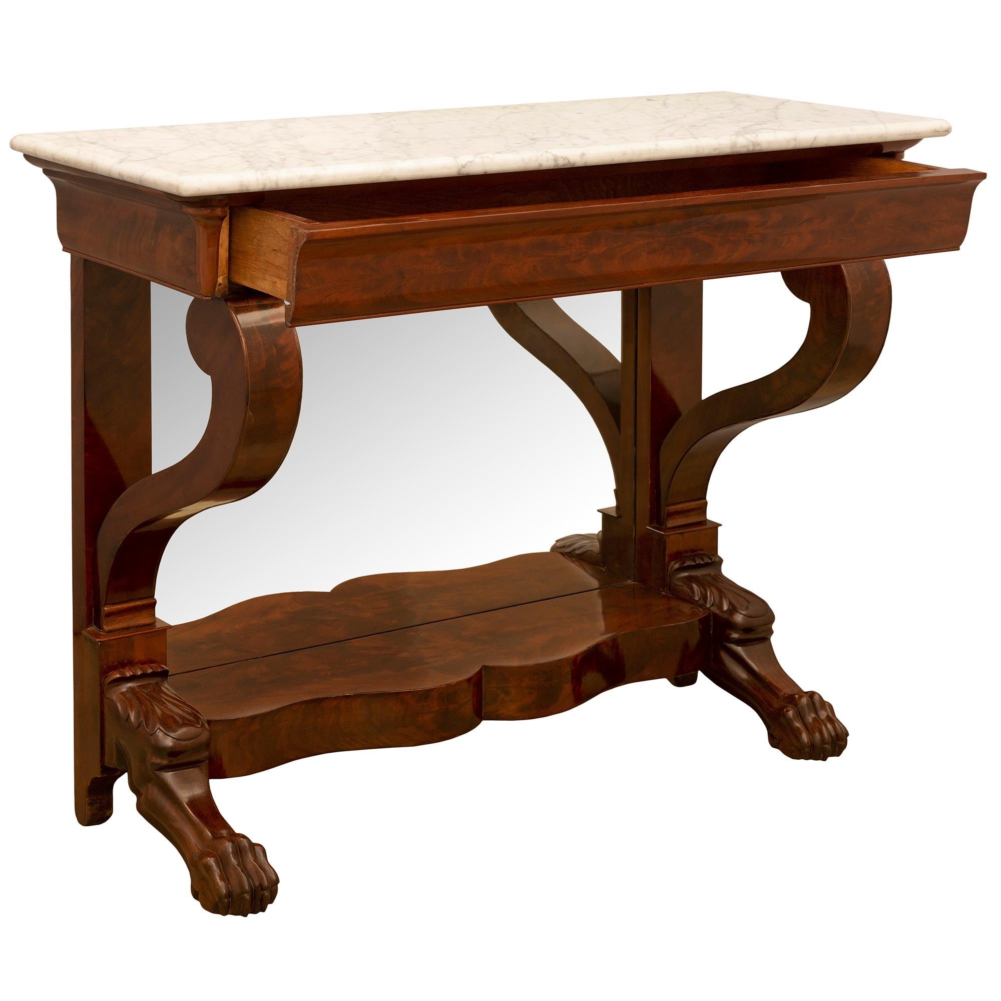Stile impero Console francese del XIX secolo in stile Impero in mogano e legno satinato intarsiato in vendita