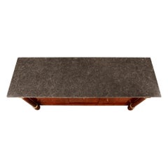 Buffet français de style Empire du 19ème siècle en acajou, bronze doré et marbre