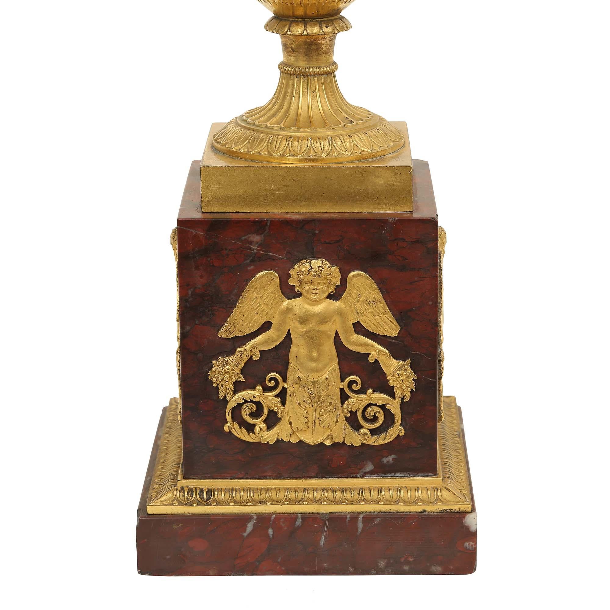 Lampe française de style Empire du XIXe siècle en bronze doré et marbre en vente 1