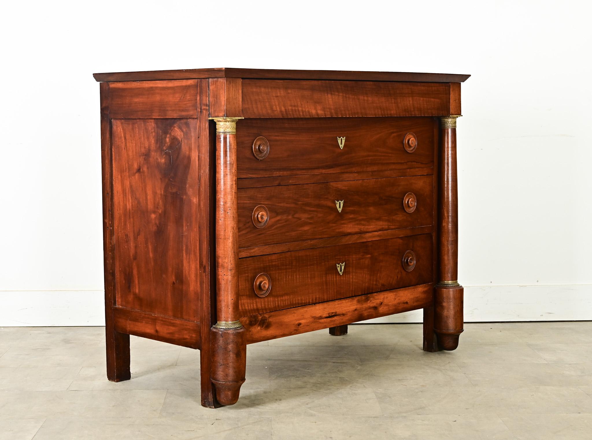 XIX secolo French 19th Century Empire Walnut Commode in vendita