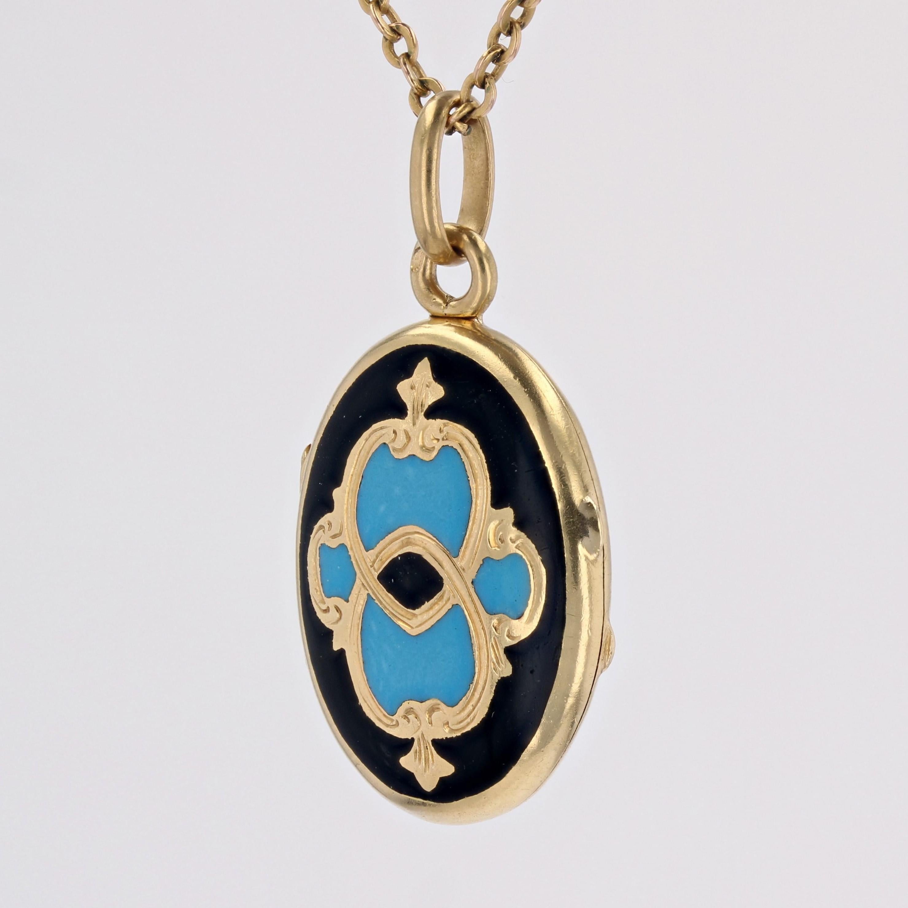 Médaillon d'ouverture français du 19ème siècle en or jaune 18 carats et émail Pour femmes en vente