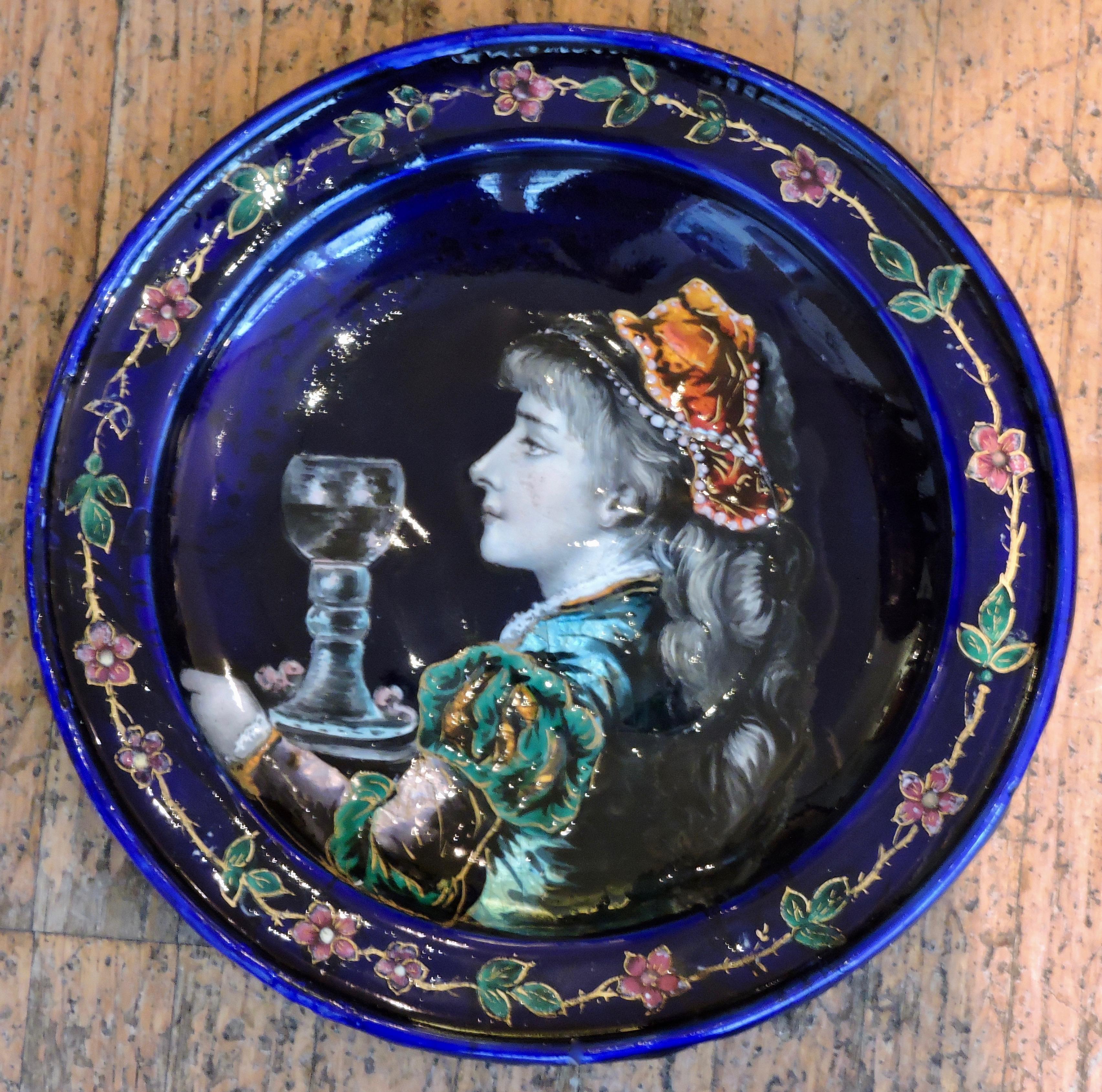 French 19th Century Enamel on Copper Pair of Plates, circa 1880 In Fair Condition In Saint-Ouen, FR