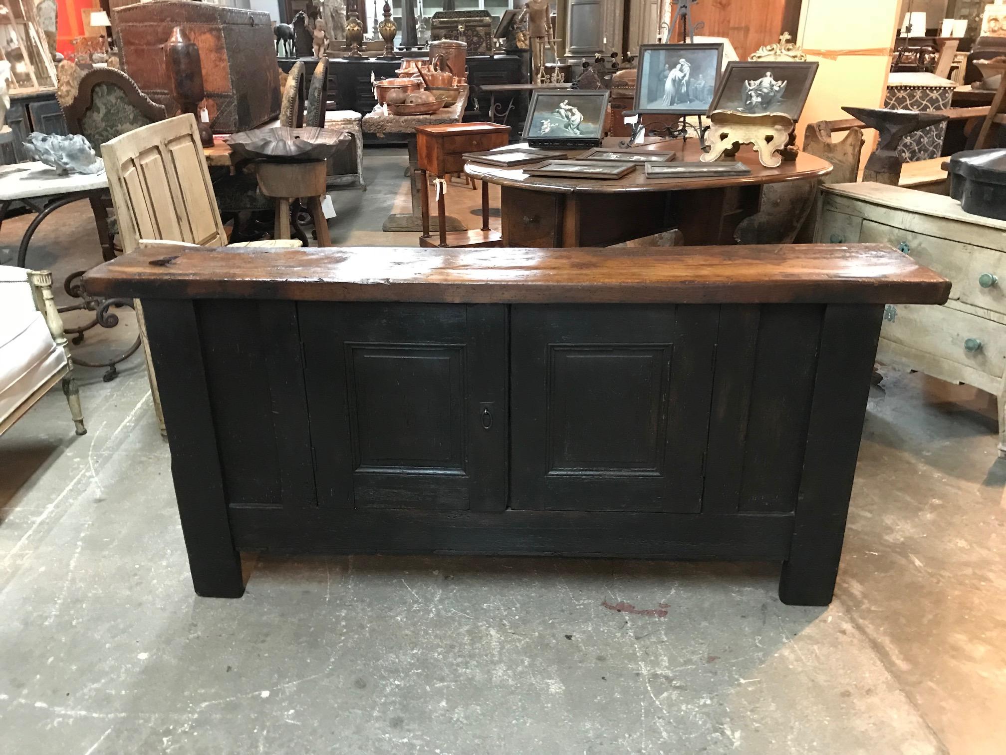 A very handsome later 19th century Etabli. Workbench from the South of France. Very soundly constructed from pine and beechwoods. Serves beautifully as a console or sofa table and offering wonderful storage space. Measure: The depth at the top is 12