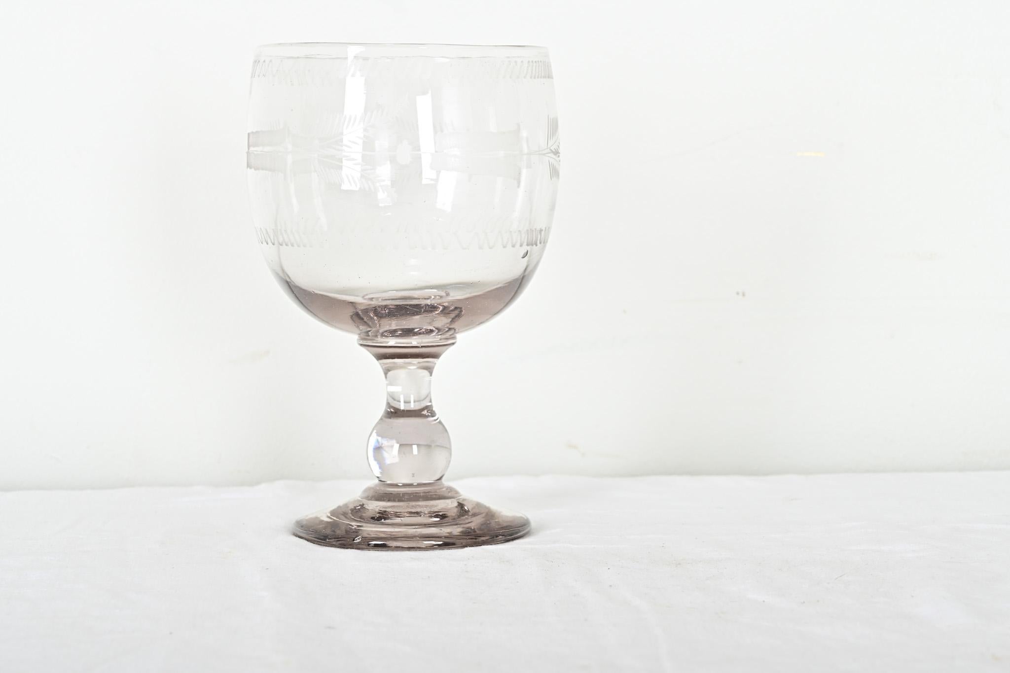 Autre Calice en verre gravé du 19ème siècle en vente