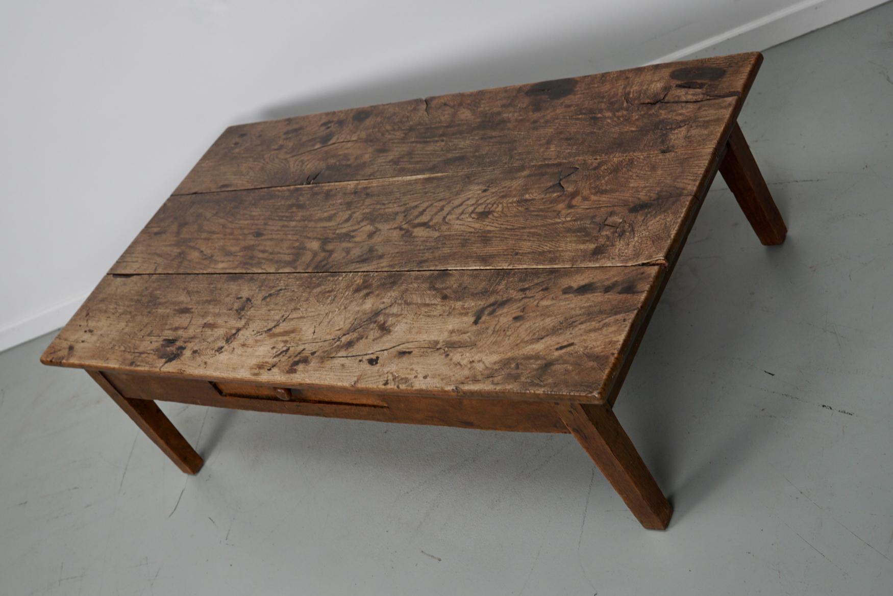 French 19th Century Farmhouse Rustic Natural Chestnut Coffee Table 7