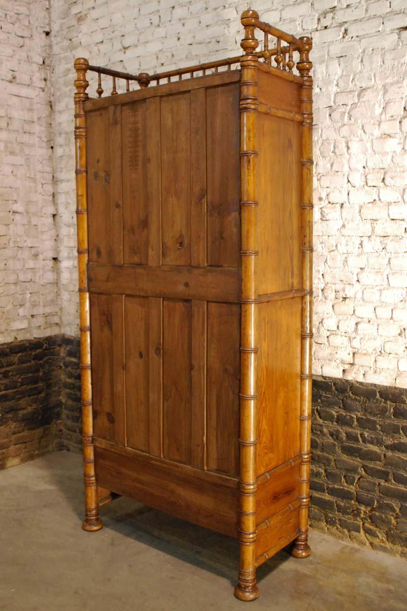 Französisch 19. Jahrhundert Faux Bamboo Kabinett mit Spiegeltür 8