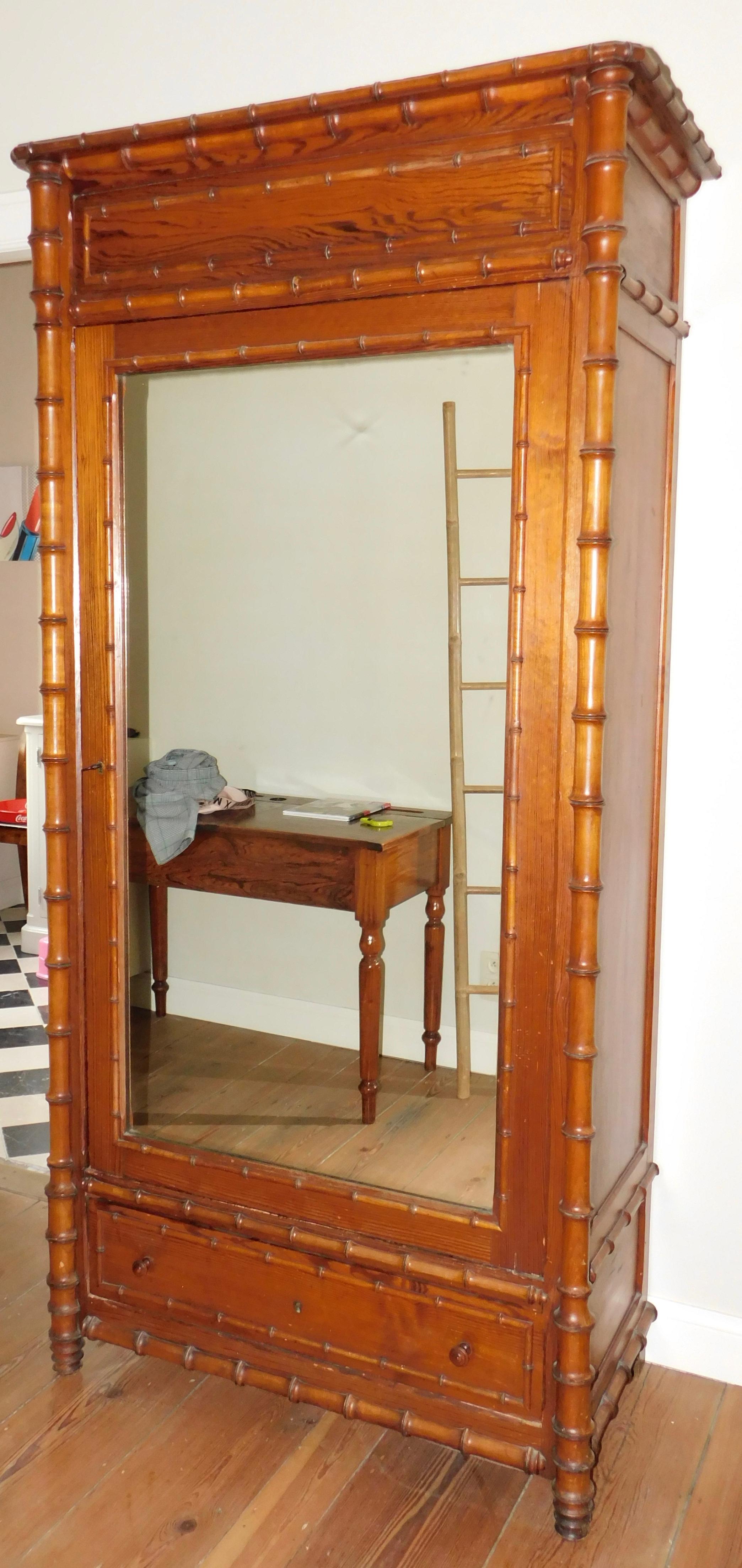 French 19th Century Faux Bamboo Cabinet with Mirrored Door For Sale 3