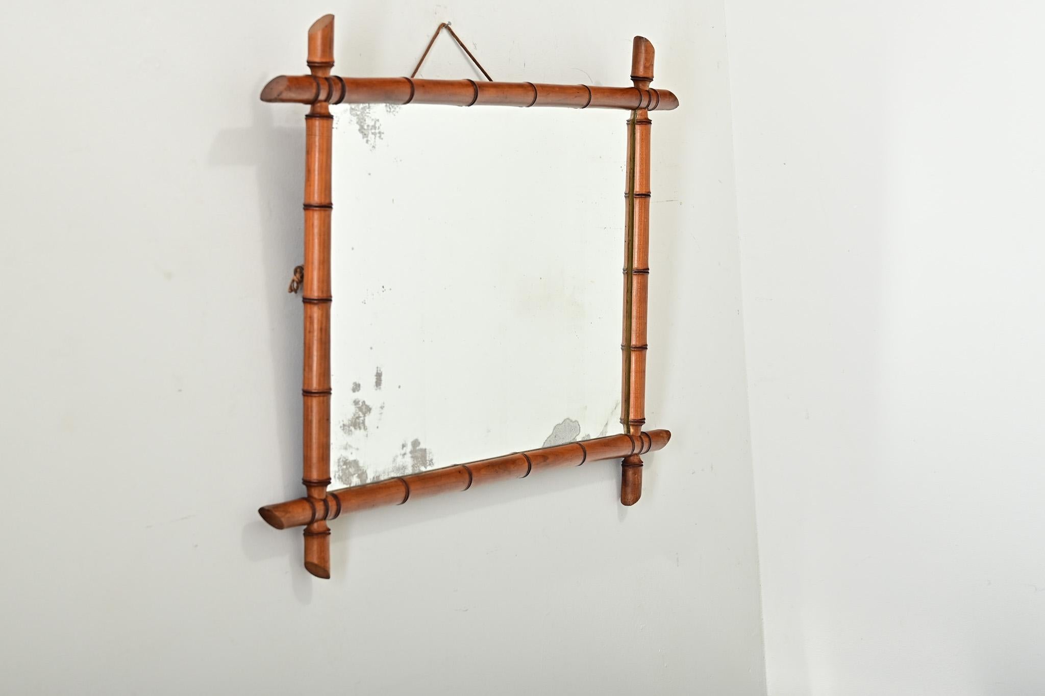 Französischer Faux-Bambus-Spiegel aus dem 19. (Geschnitzt) im Angebot