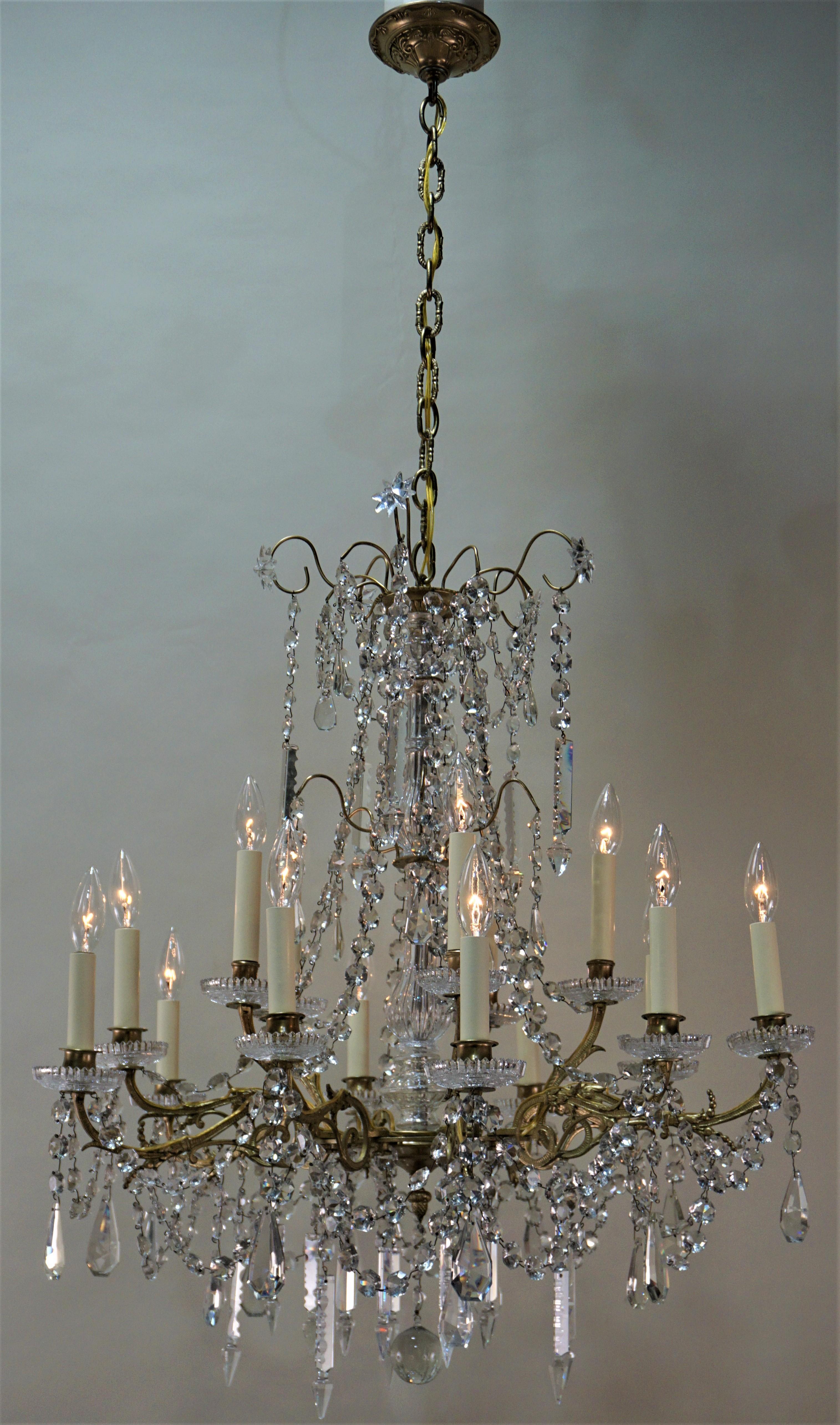 French 19th Century Fifteen-Light Crystal and Bronze Chandelier In Good Condition In Fairfax, VA
