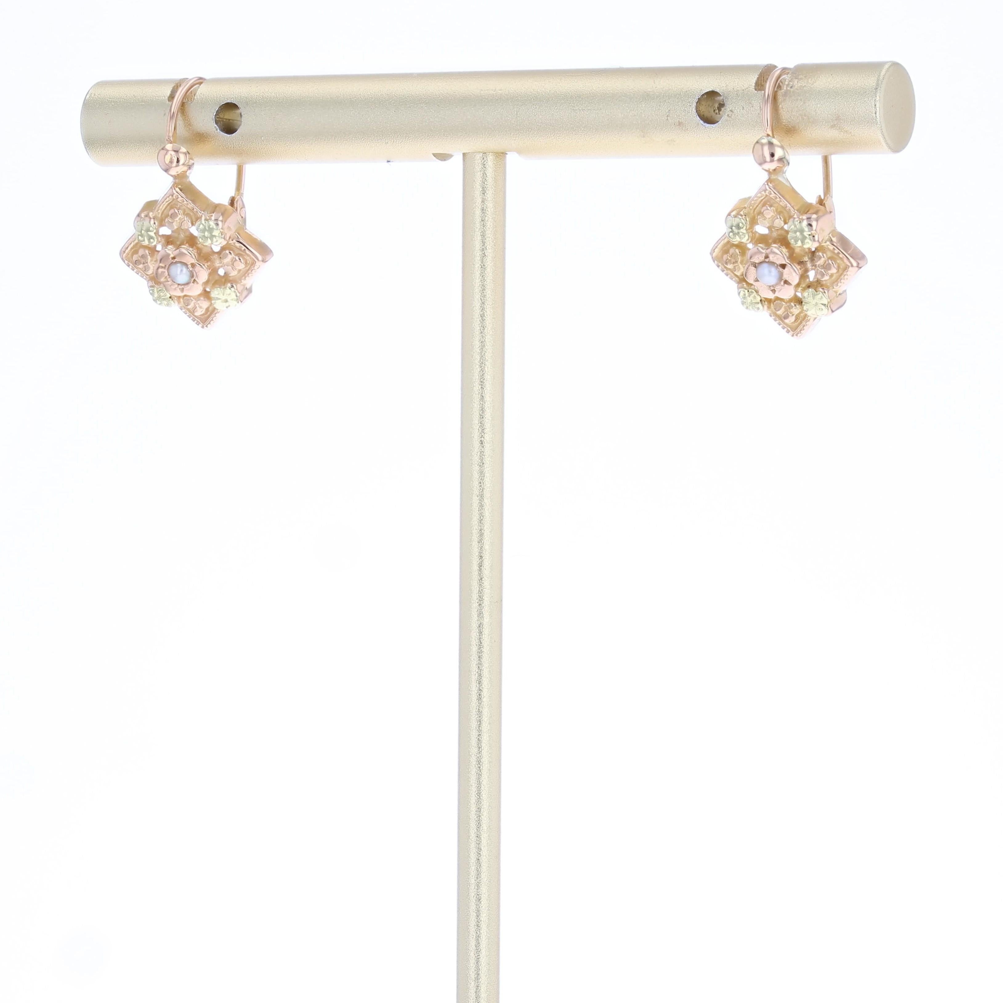 Perlina French 19th Century Fine Pearl 18 Karat Rose Gold Lever Back Earrings in vendita