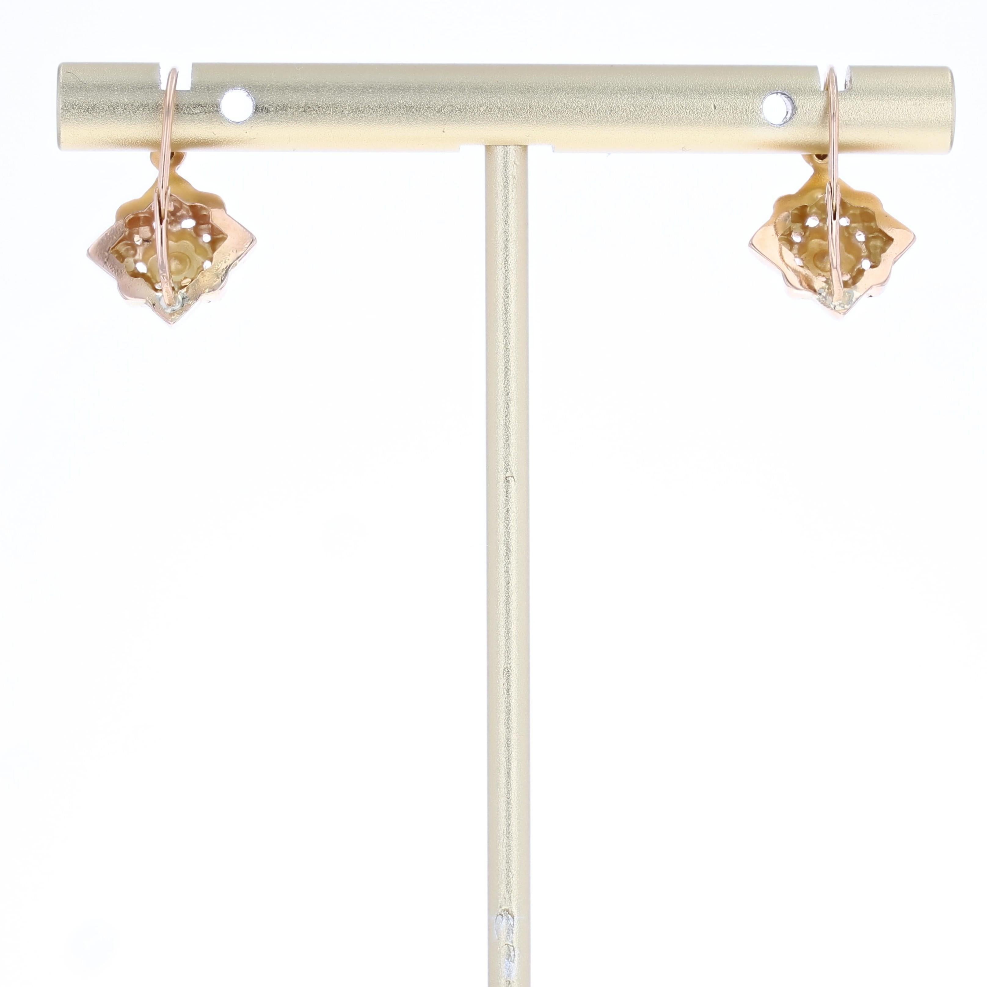 French 19th Century Fine Pearl 18 Karat Rose Gold Lever Back Earrings in vendita 3