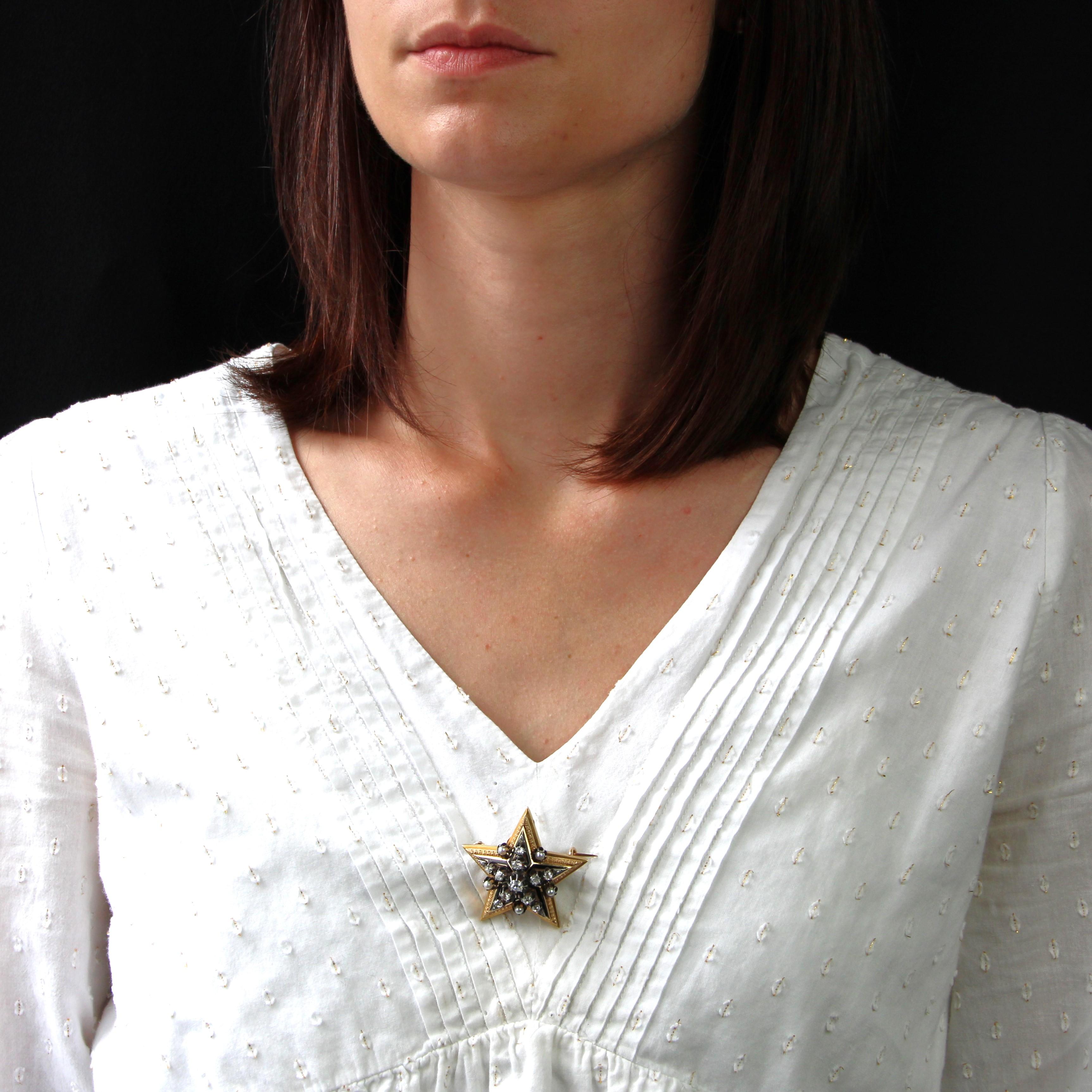 Französische Stern-Anhänger-Brosche aus 18 Karat Gelbgold mit feinen Perlen und Diamanten aus dem 19. Jahrhundert im Angebot 6