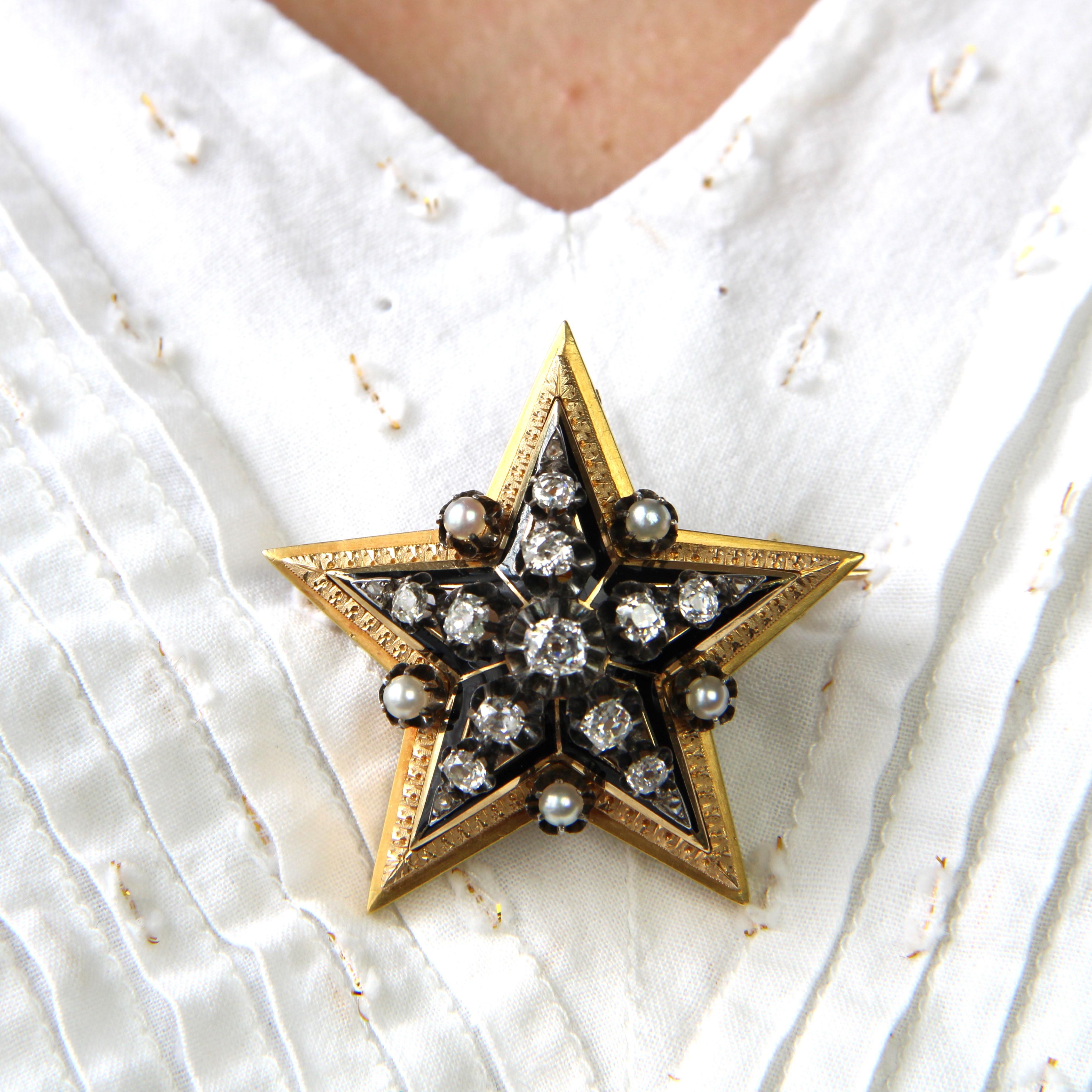Französische Stern-Anhänger-Brosche aus 18 Karat Gelbgold mit feinen Perlen und Diamanten aus dem 19. Jahrhundert im Angebot 8