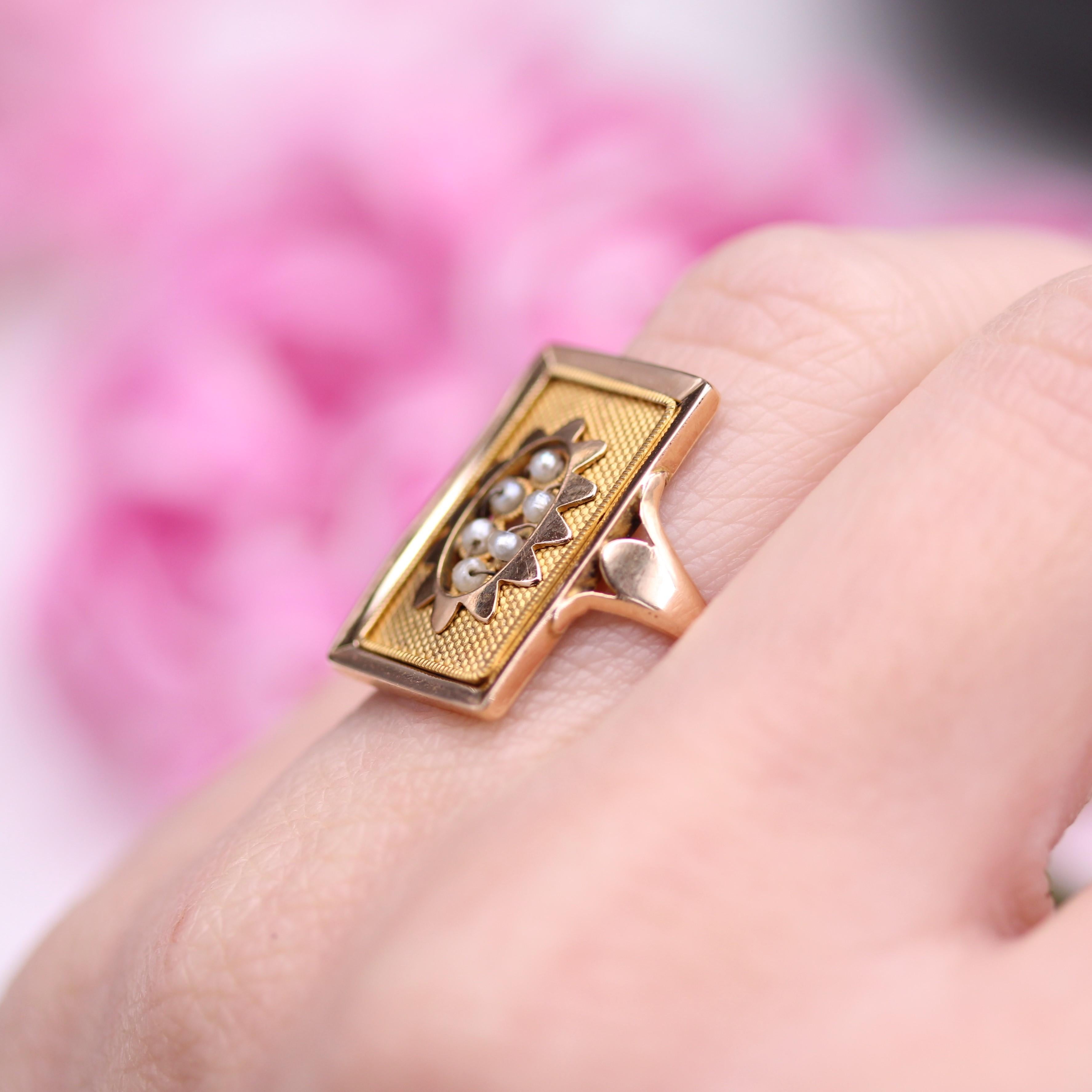 French 19th Century Fine Pearls 18 Karat Yellow Gold Rectangular Ring For Sale 9