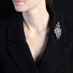 French 19th Century Fine Pearls Diamonds Shaking Brooch