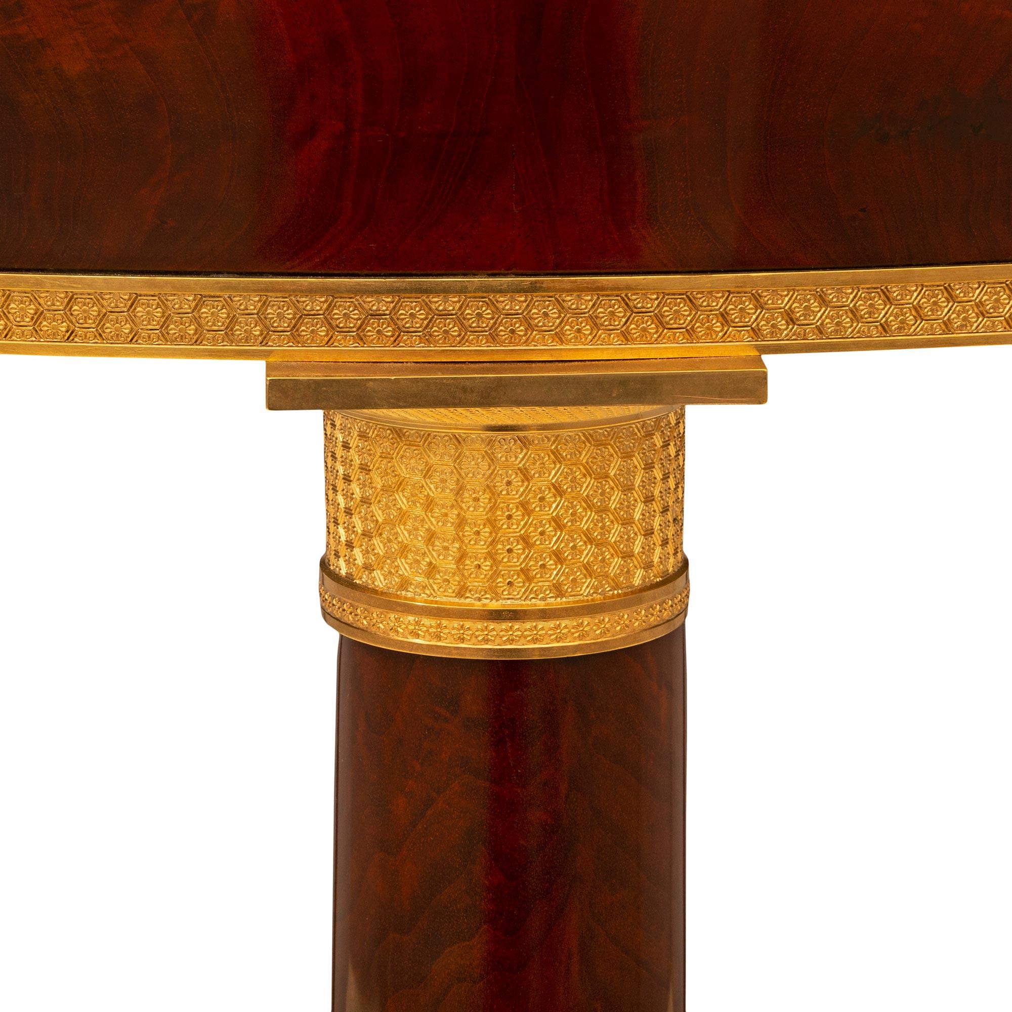 Table centrale en forme de croche en acajou du XIXe siècle, style Premier Empire français en vente 1