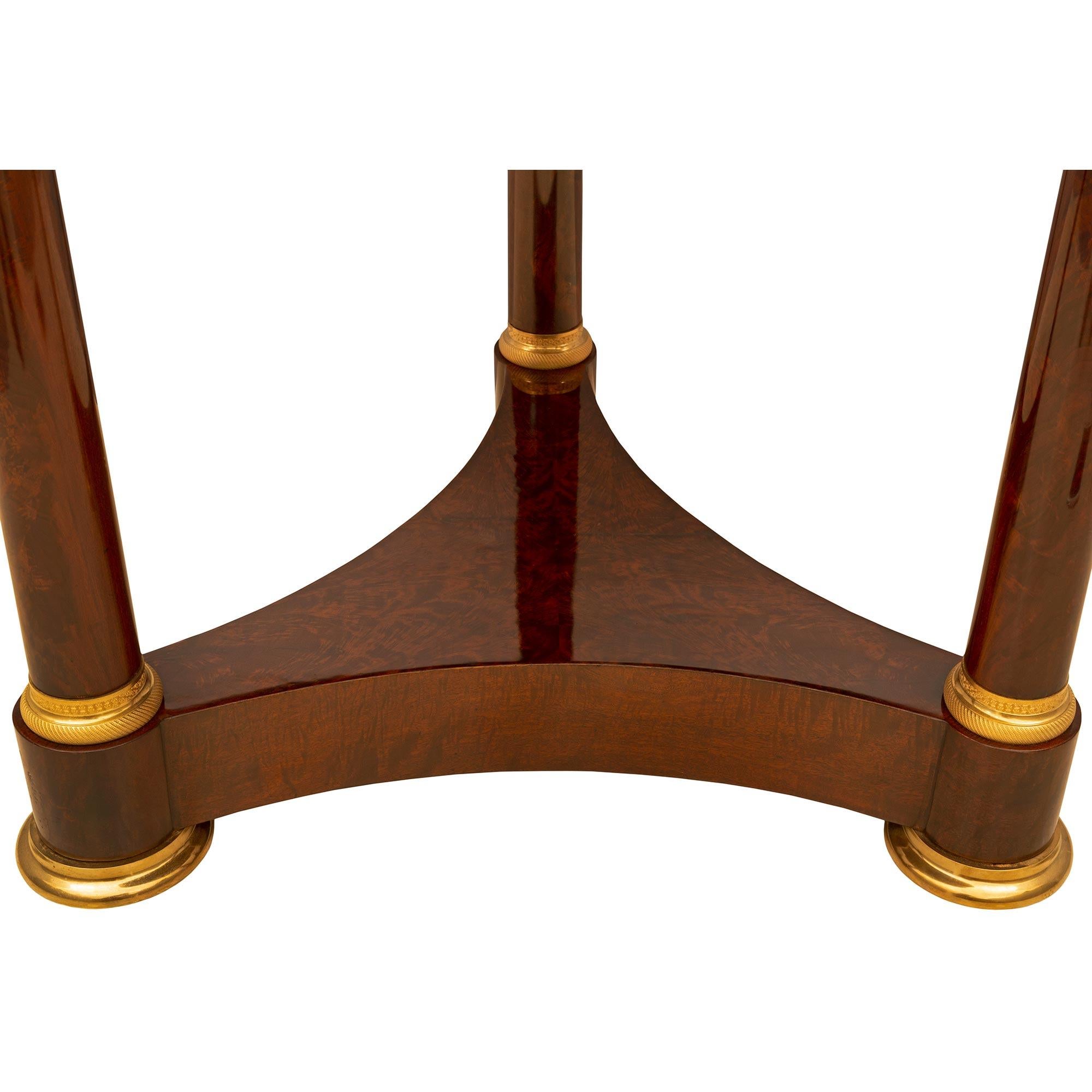 Table centrale en forme de croche en acajou du XIXe siècle, style Premier Empire français en vente 2
