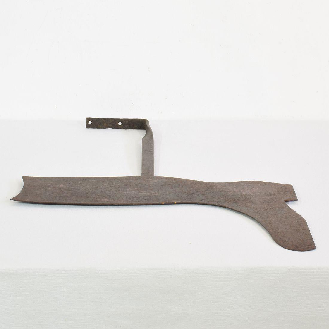 Insegna commerciale del negozio di calzolai in ferro del XIX secolo, francese e folkloristica in vendita 8