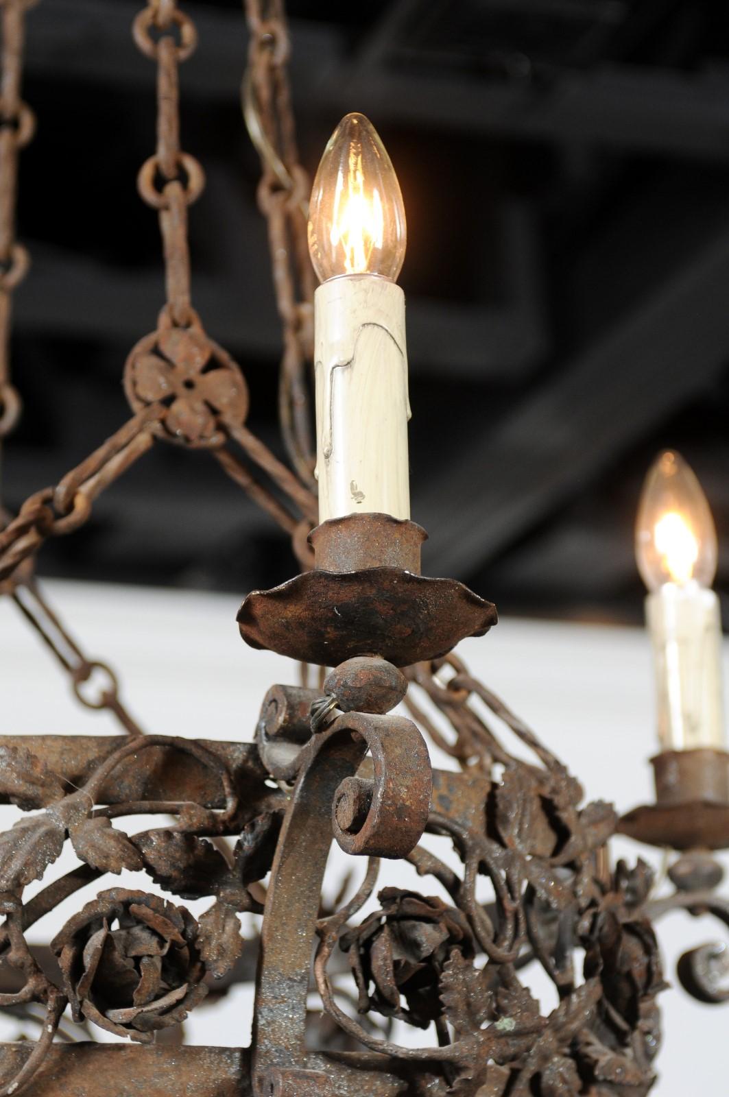 French 19th Century Four-Light Iron Ring Chandelier with Flowers and Vines For Sale 9