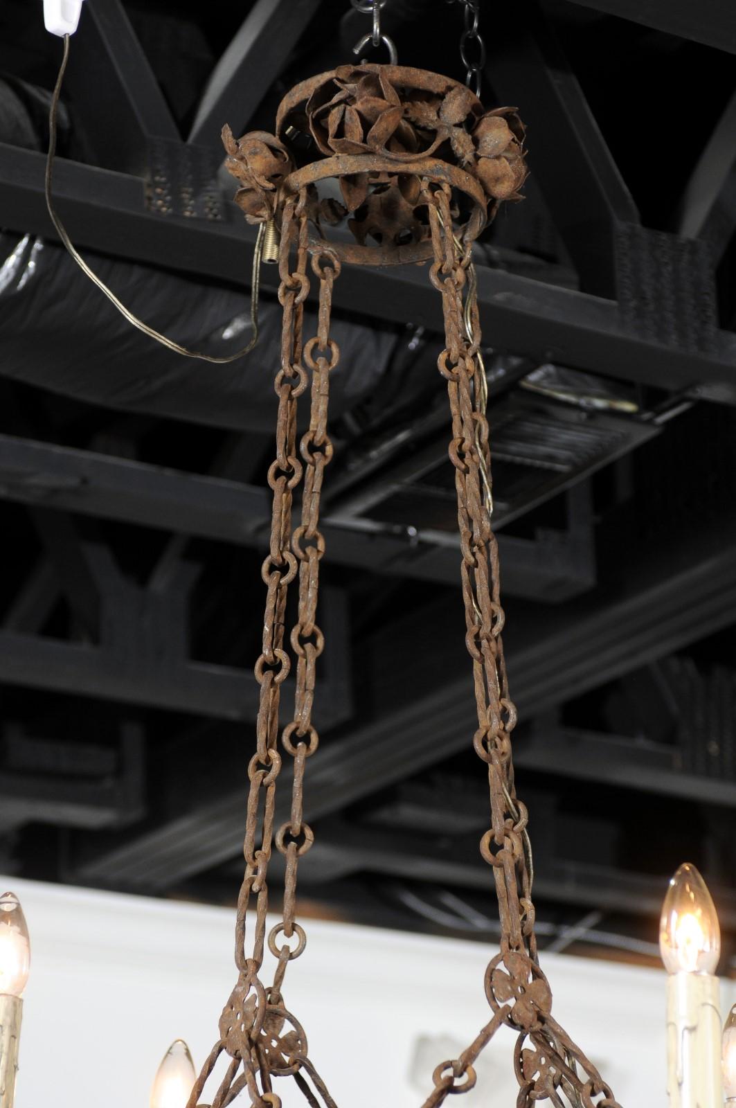 French 19th Century Four-Light Iron Ring Chandelier with Flowers and Vines For Sale 13