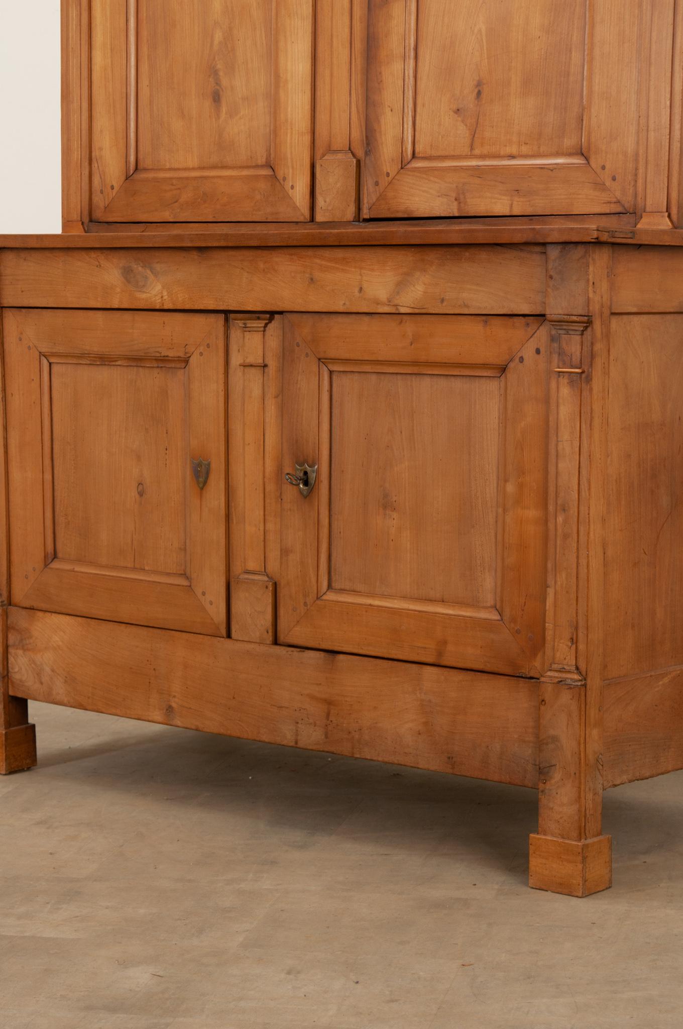 French 19th Century Fruitwood Buffet a Deux Corps 3