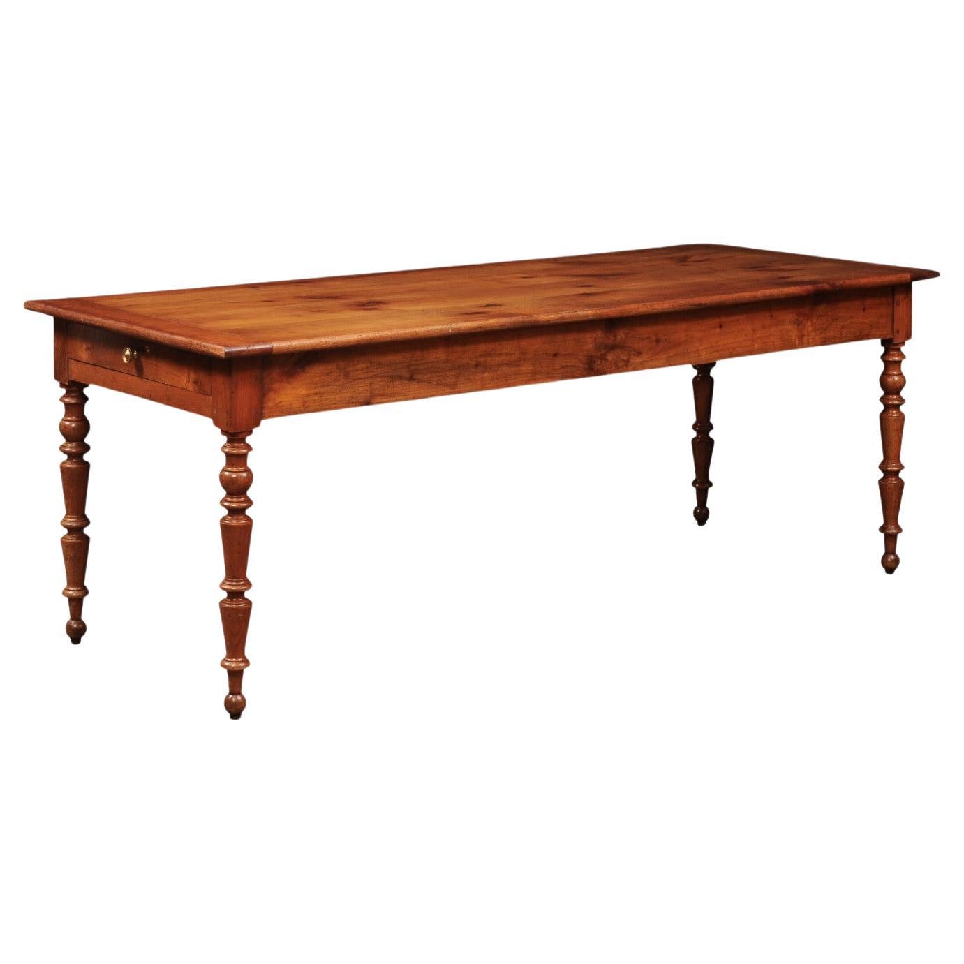 Table de ferme en bois fruitier du 19ème siècle avec pieds tournés