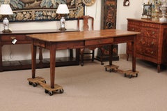 Table de ferme / écritoire en bois fruitier du 19ème siècle avec 1 tiroir