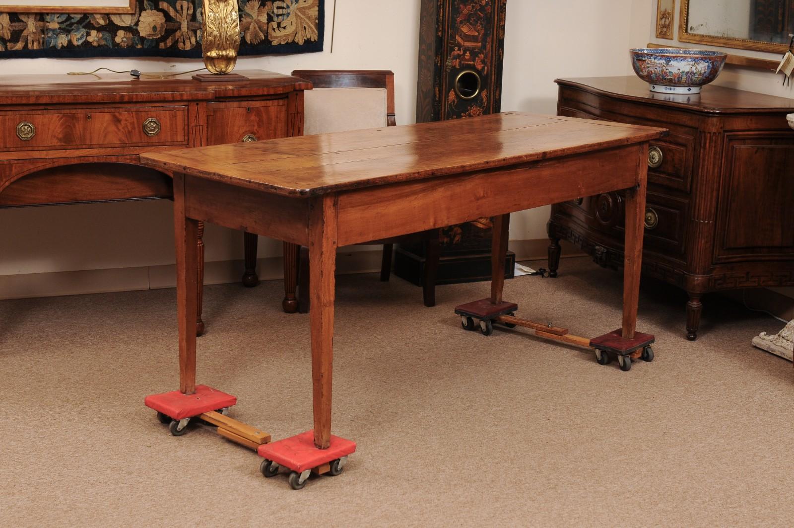Mesa de granja/mesa de sofá estrecha de madera de frutal francesa del siglo XIX en venta 4