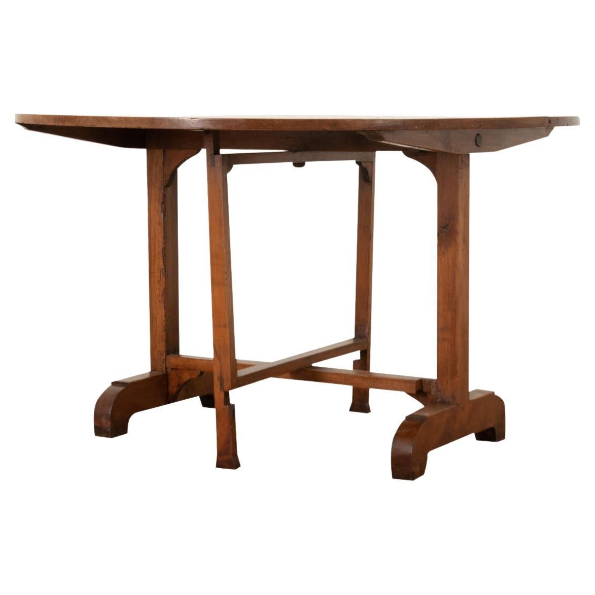 Französischer Vendange-Tisch aus Obstholz, 19. Jahrhundert