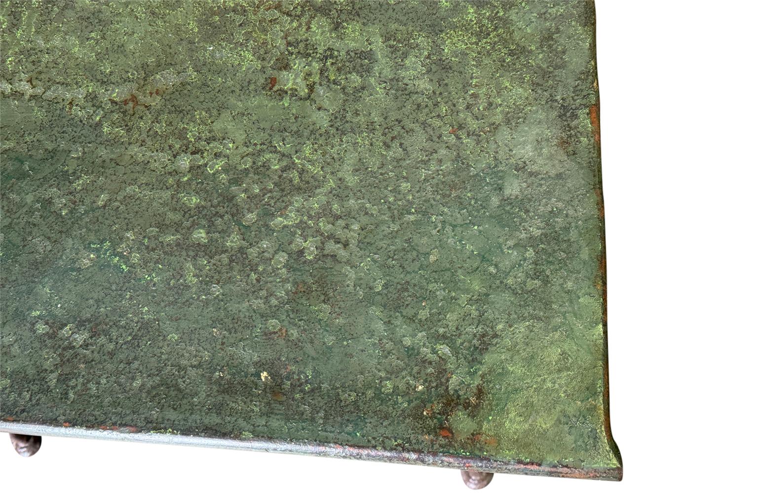 Table de salle à manger de jardin française du 19e siècle en vente 9