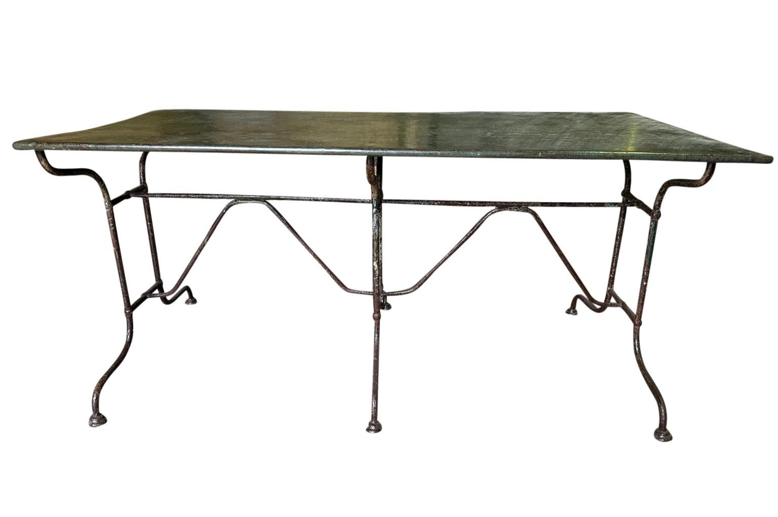 Français Table de salle à manger de jardin française du 19e siècle en vente