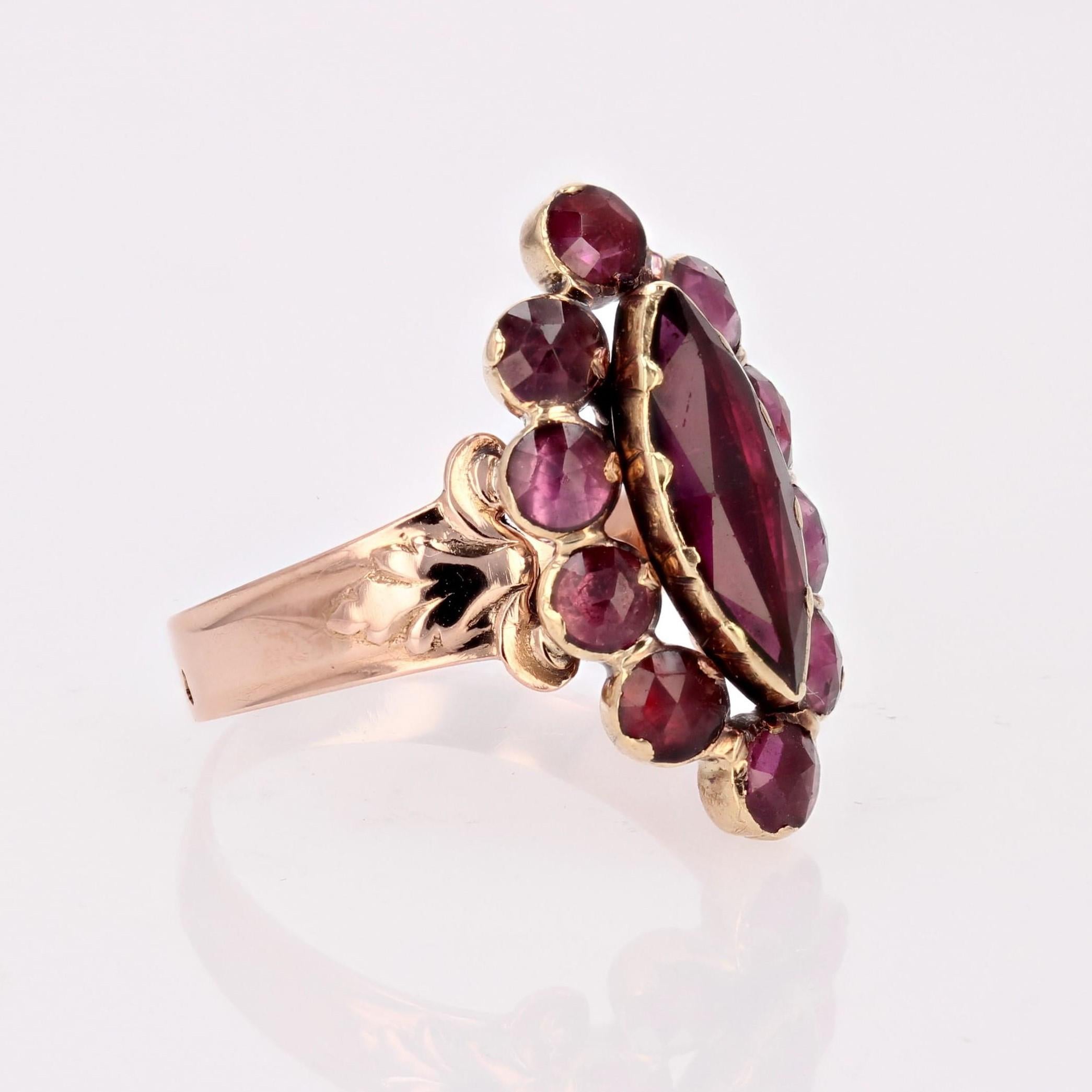 French 19th Century Garnet 18 Karat Rose Gold Marquise Ring For Sale 4