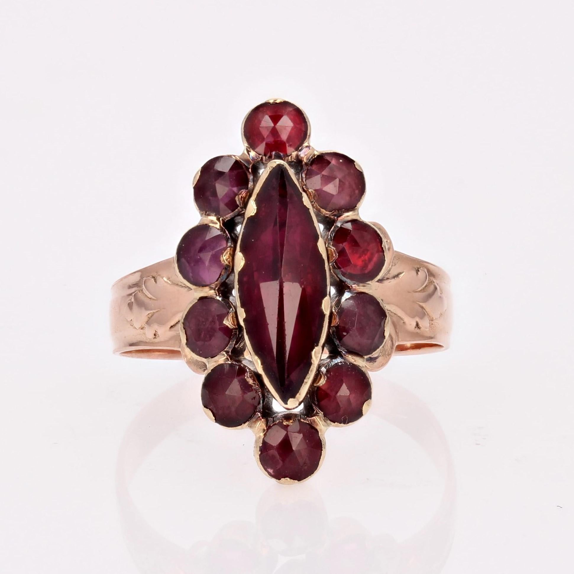 French 19th Century Garnet 18 Karat Rose Gold Marquise Ring For Sale 8