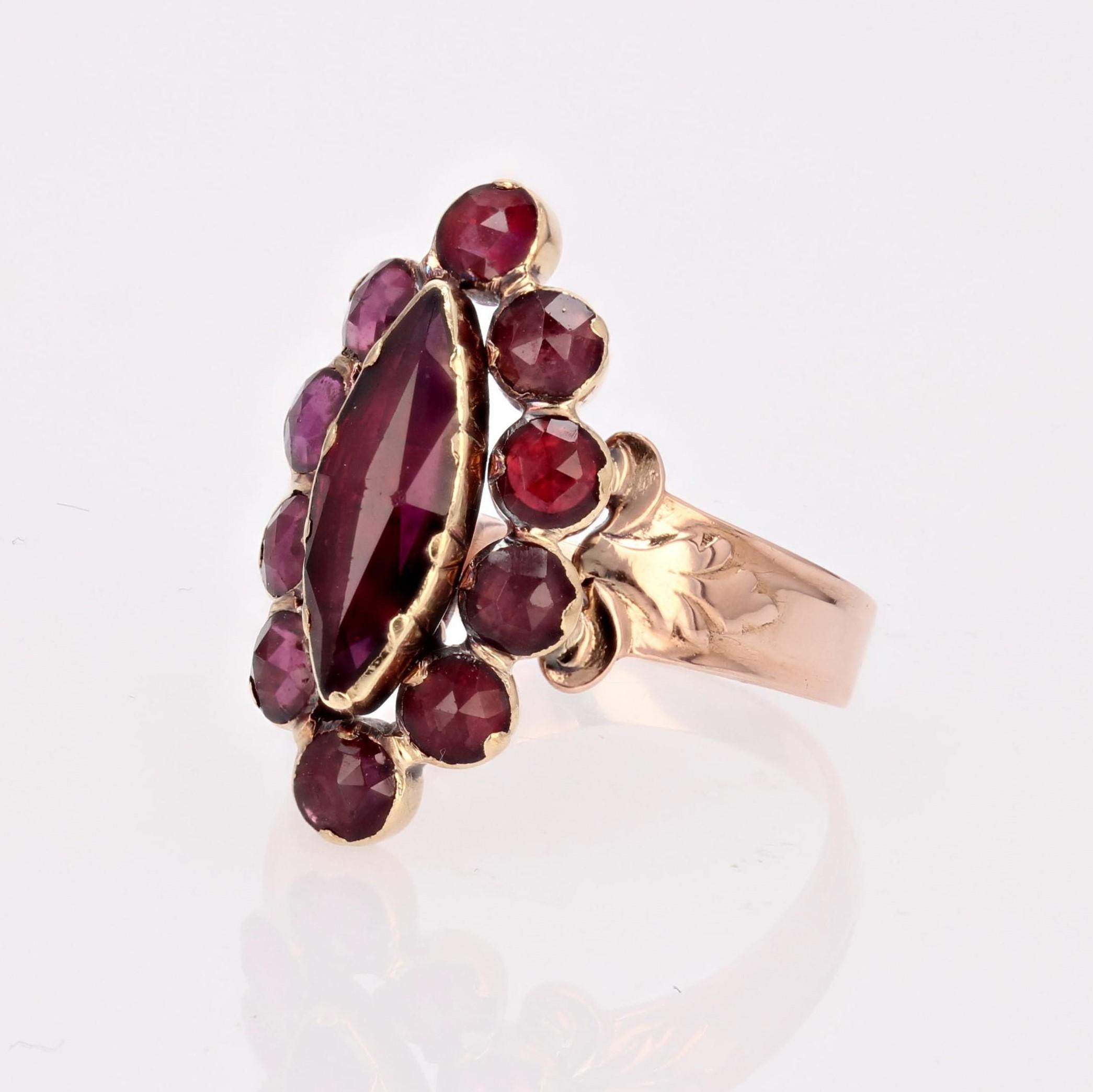 French 19th Century Garnet 18 Karat Rose Gold Marquise Ring For Sale 2